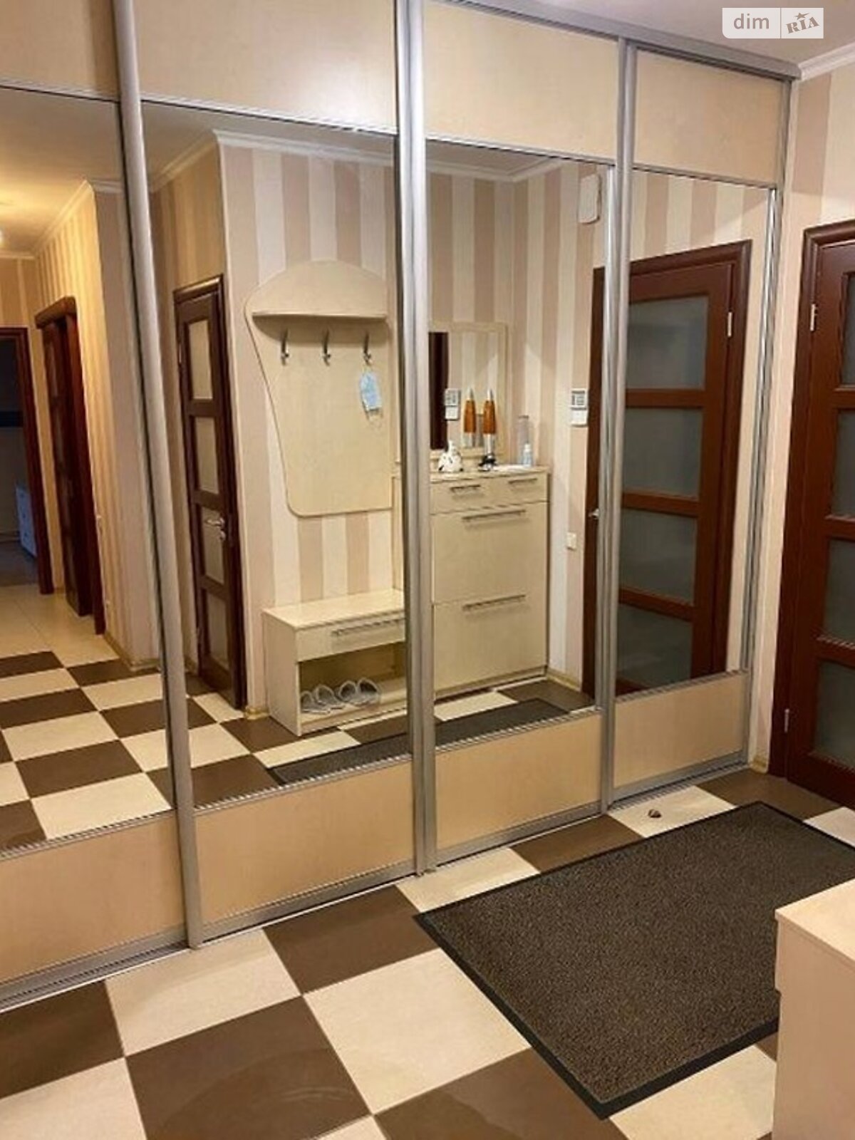 Spacious Two-Bedroom Apartment with Comprehensive Amenities