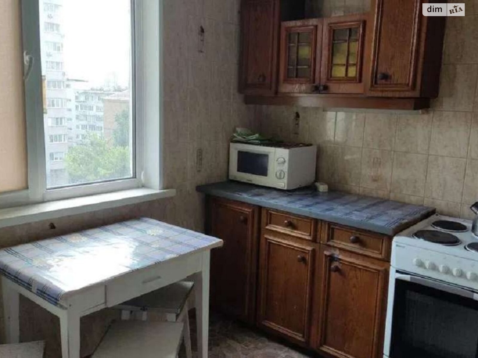 2-room apartment near Lukyanivska metro, fully furnished