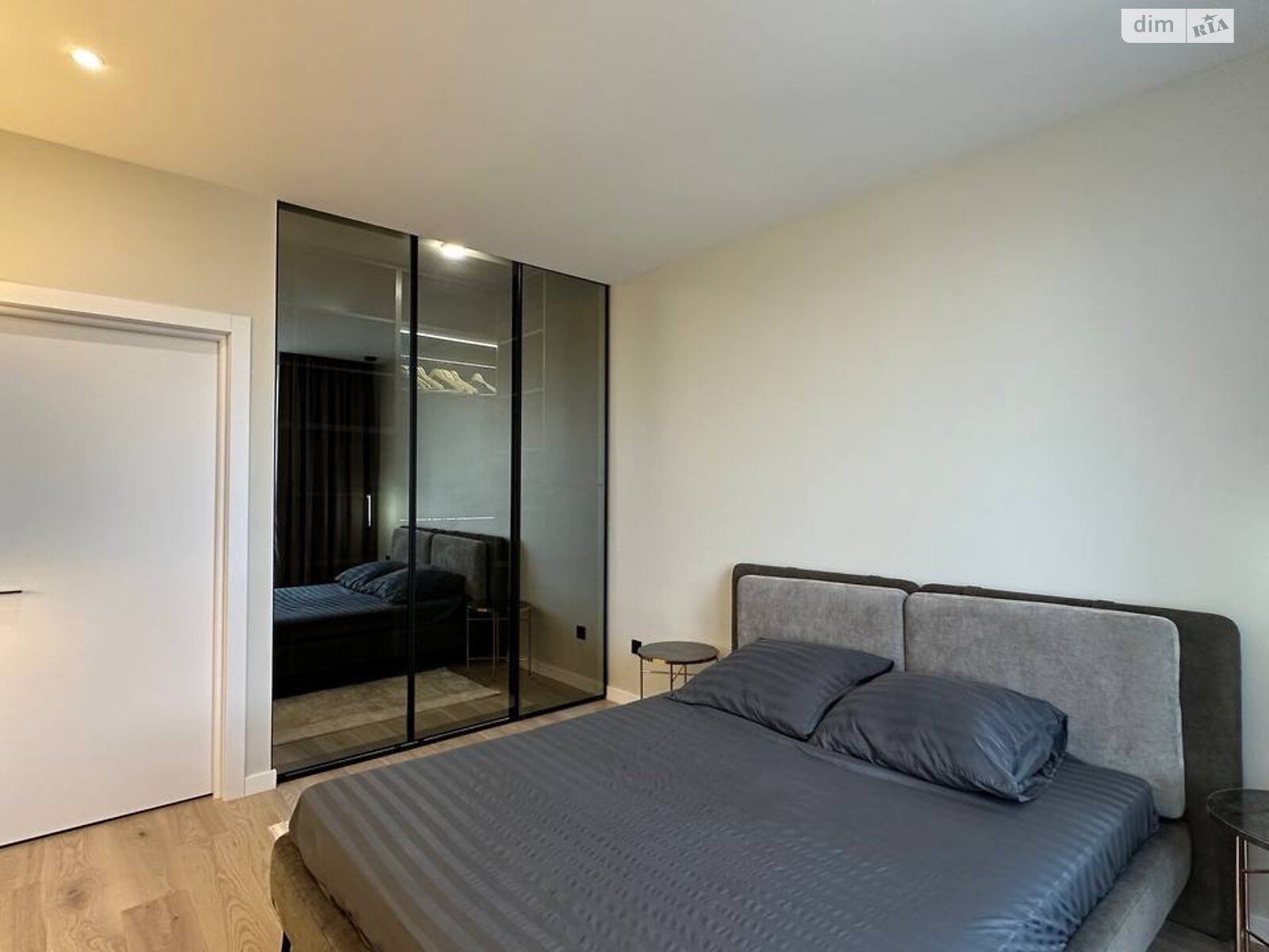 2-Bedroom Apartment in SOTA DUET Business Class Complex