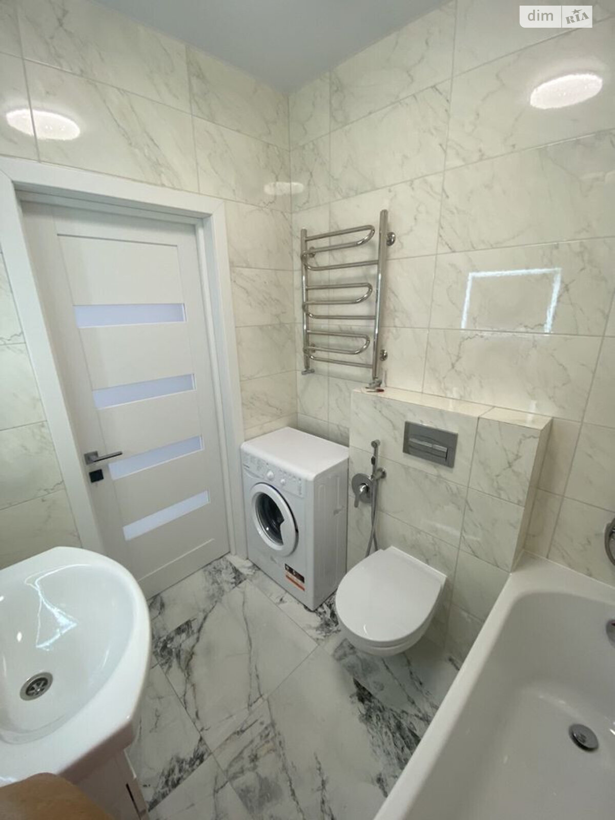 Modern One-Bedroom Apartment with Gas Heating on Striyska Street