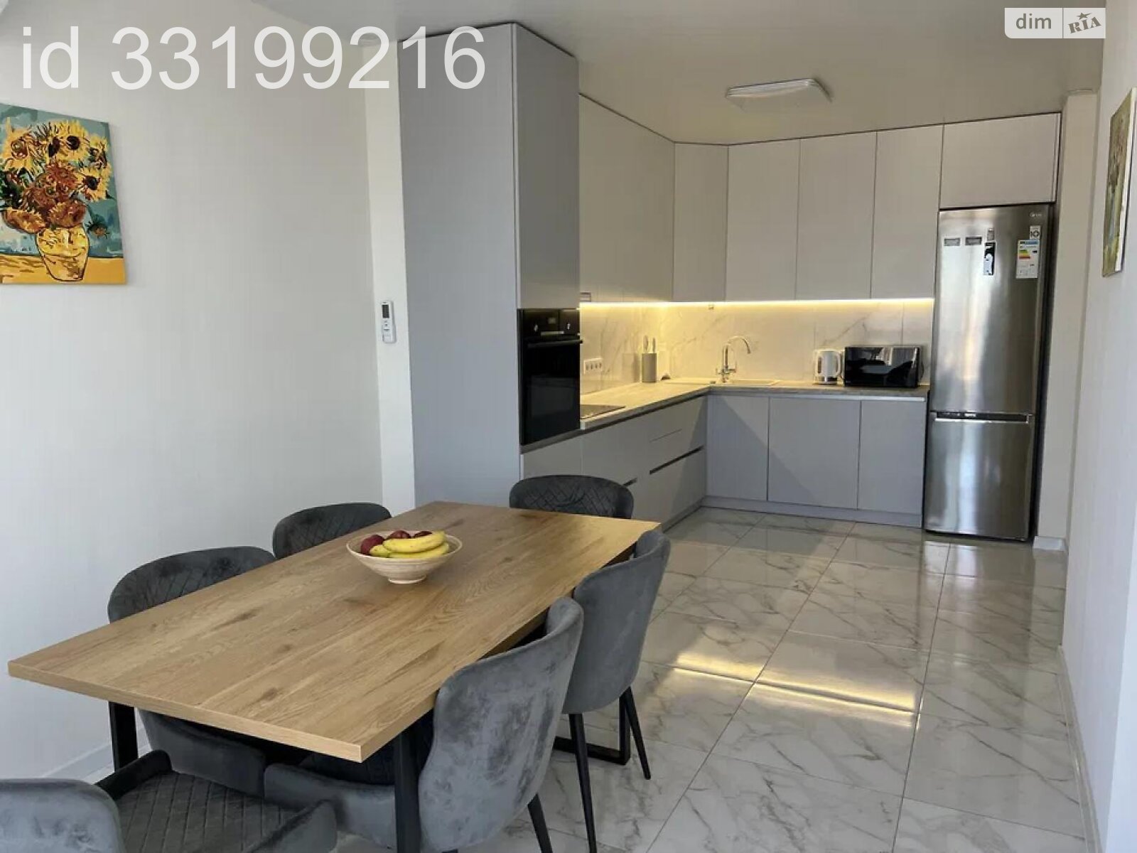 Spacious Two-Room Apartment with Premium Renovation and Modern Amenities