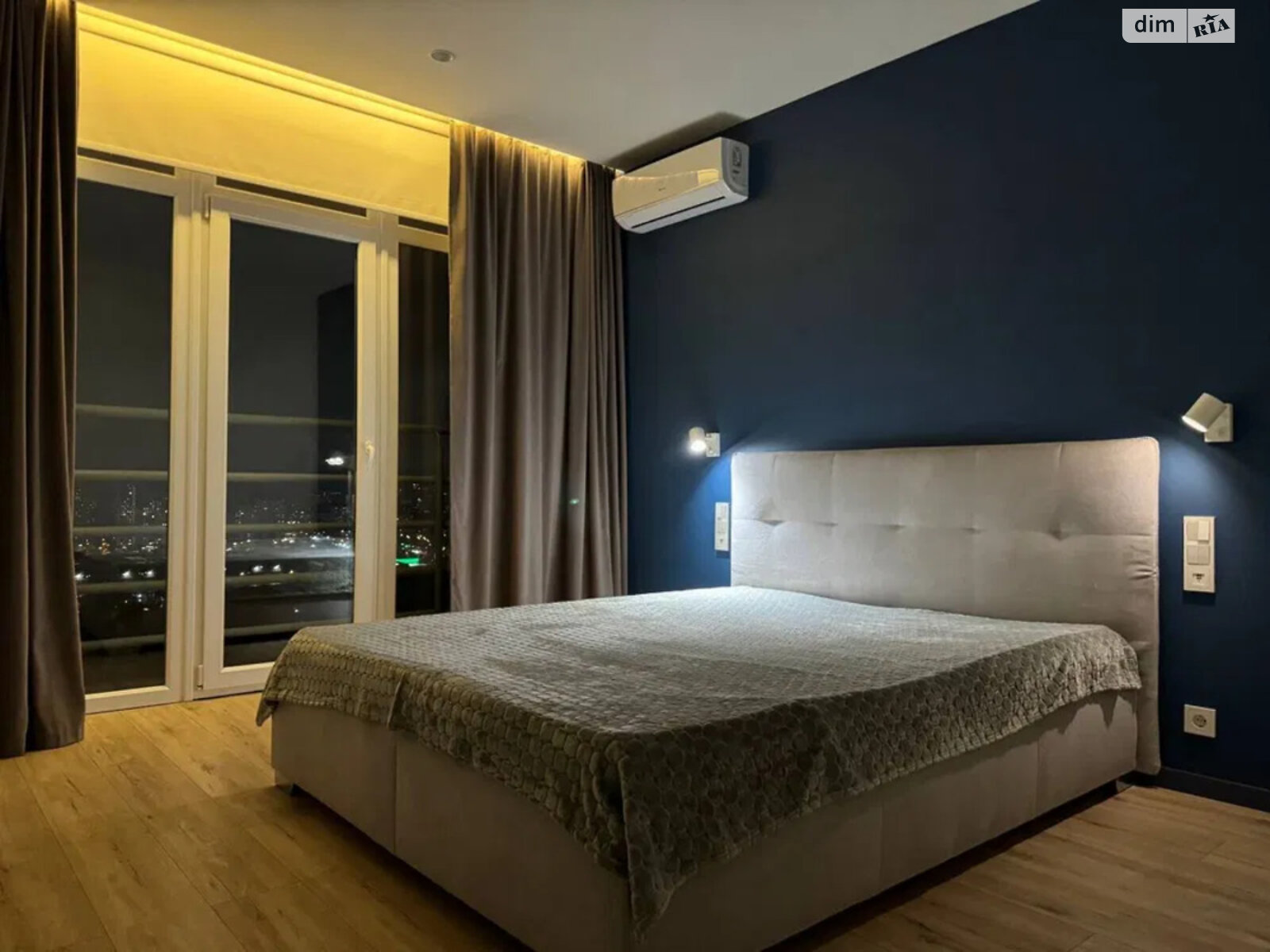 2-Bedroom Apartment in Yaskravyi Complex, 25th Floor, Fully Furnished