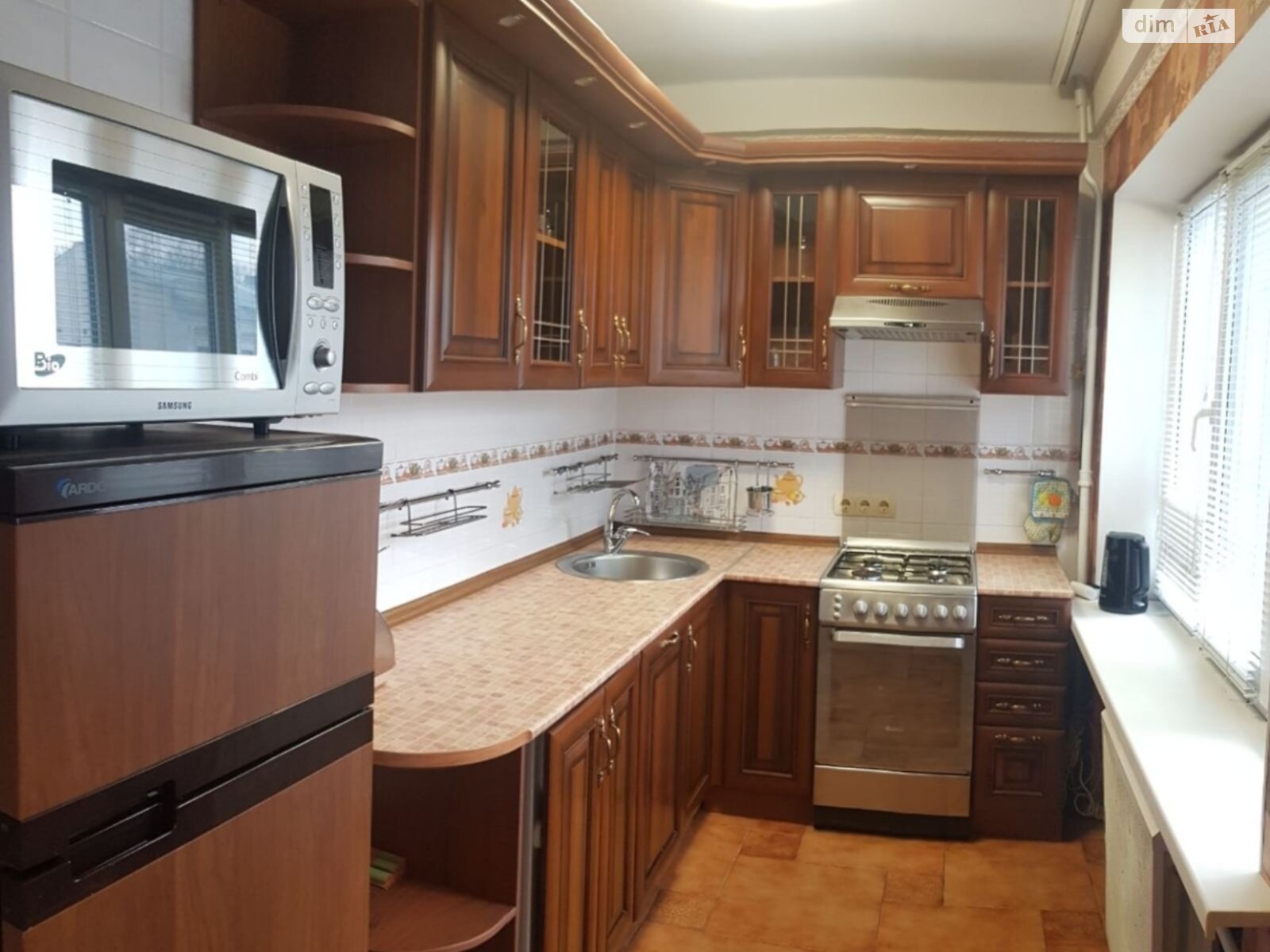 Spacious 2-Room Apartment on B. Khmelnitsky Street, Comfortable and Fully Furnished
