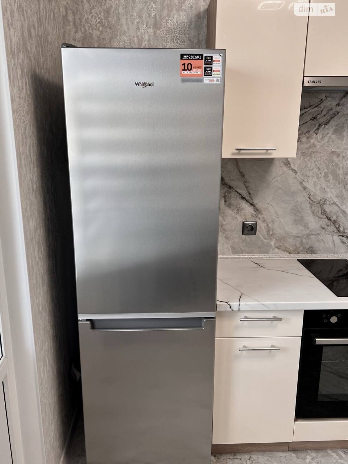 Modern 1-bedroom apartment in new building, fully furnished