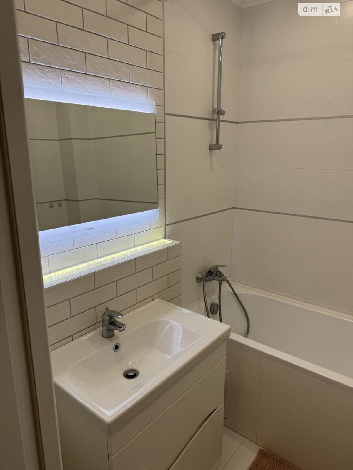 Two-Room Apartment with City Panoramic View near Metros