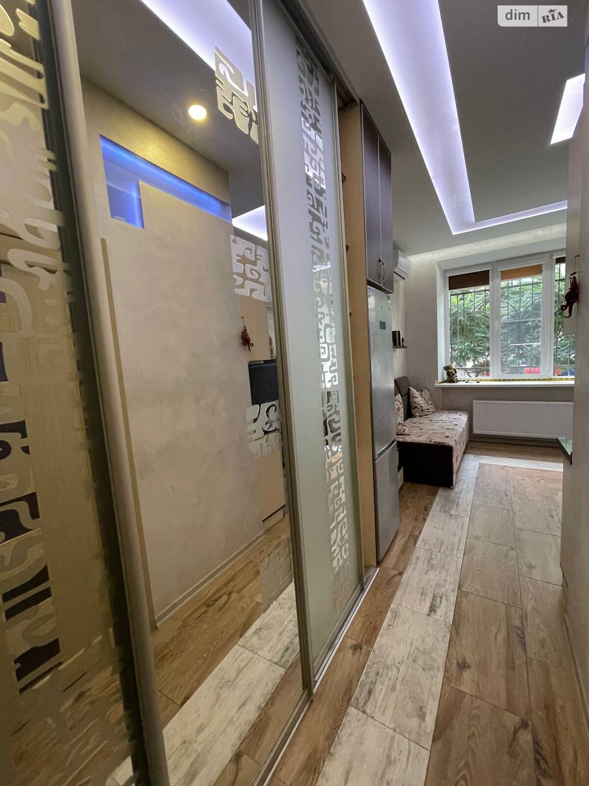 Studio apartment on 1st floor with built-in wardrobe and full furnishings
