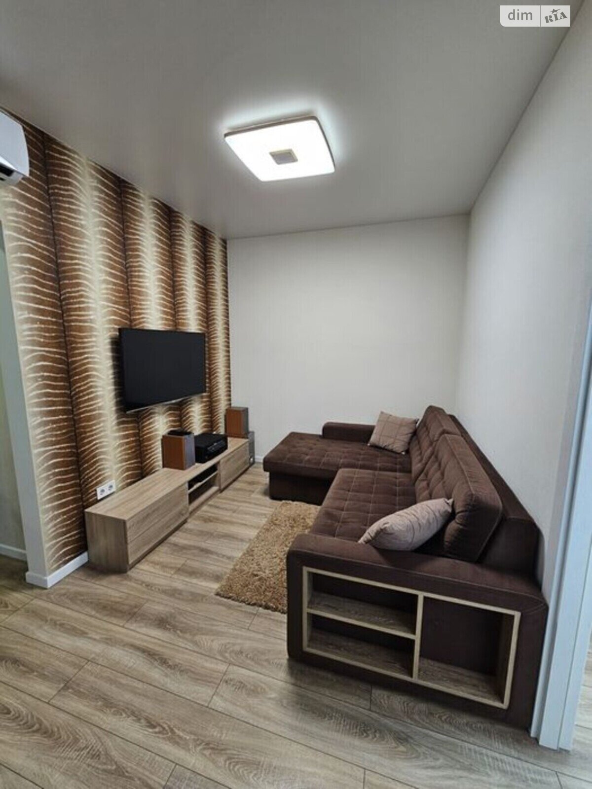 1-Bedroom Apartment on Dragomanova Street, 25th Floor, Fully Furnished
