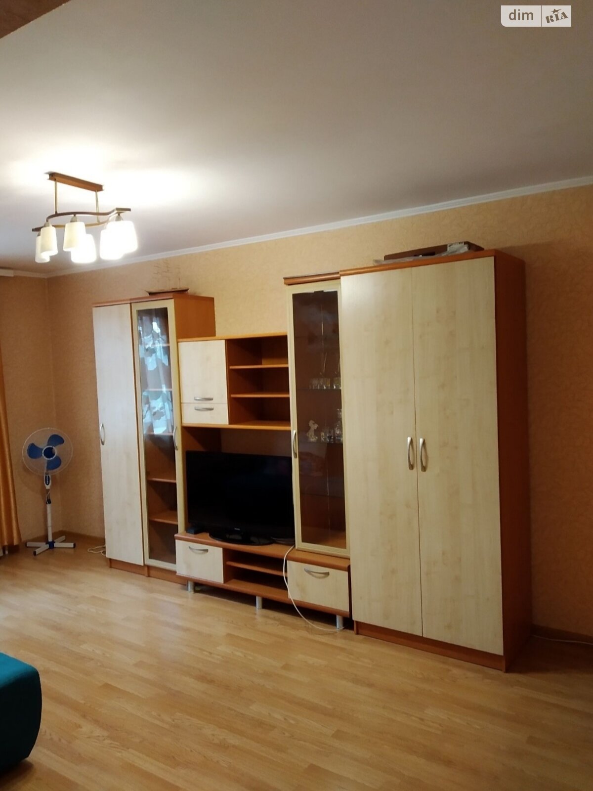 1-кімнатна квартира біля Військового госпіталю, повністю мебльована
