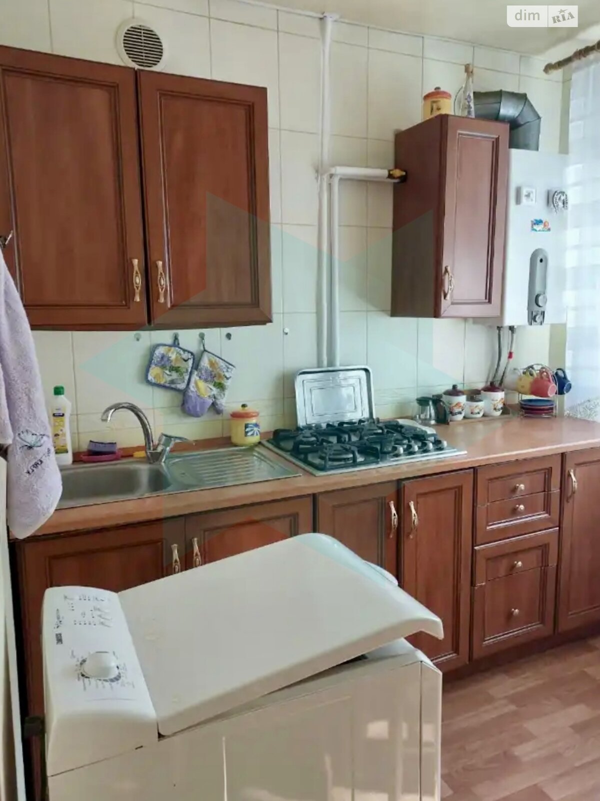 1-room apartment with renovation near markets and good transport