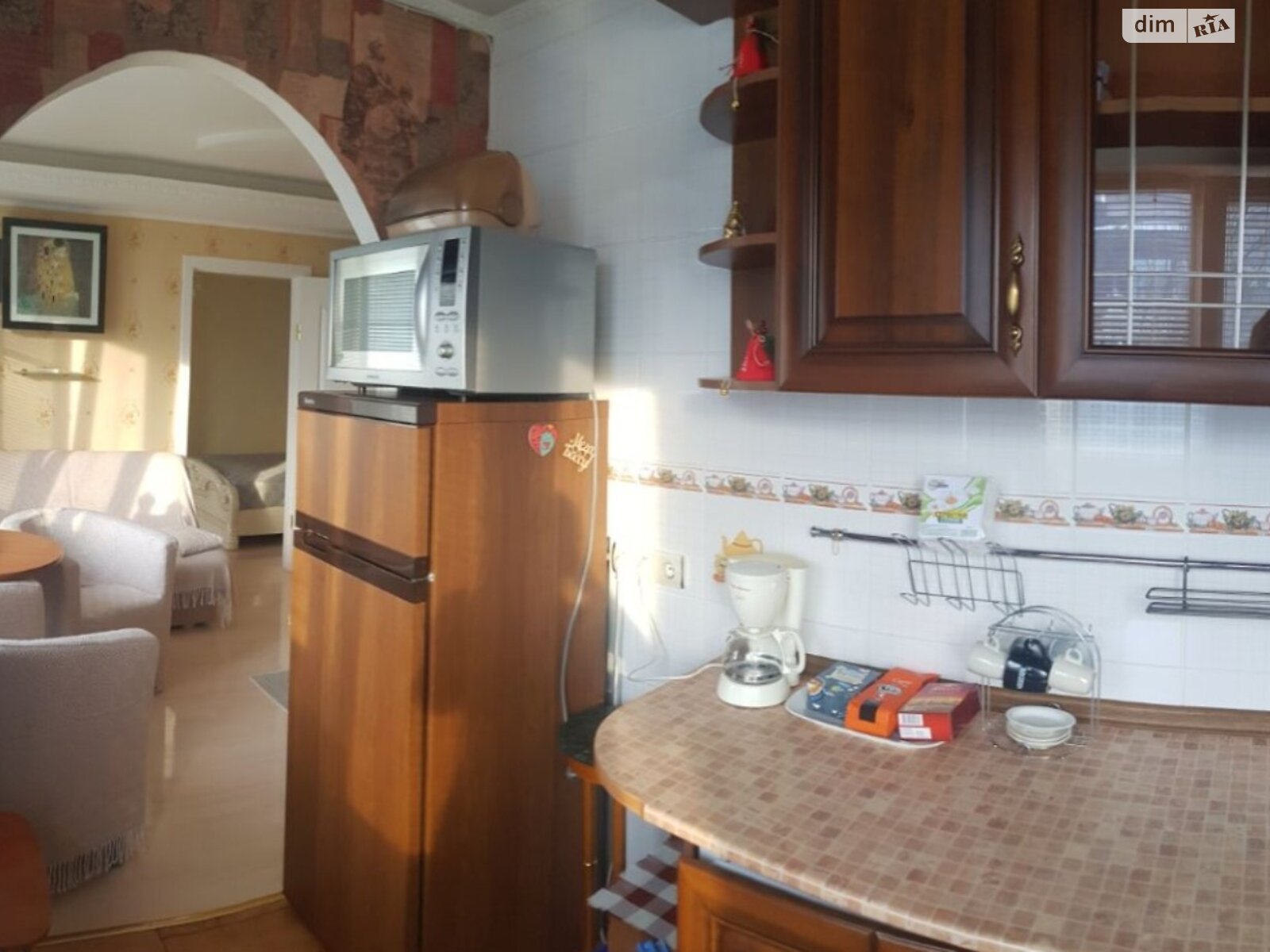 Spacious 2-Room Apartment on B. Khmelnitsky Street, Comfortable and Fully Furnished