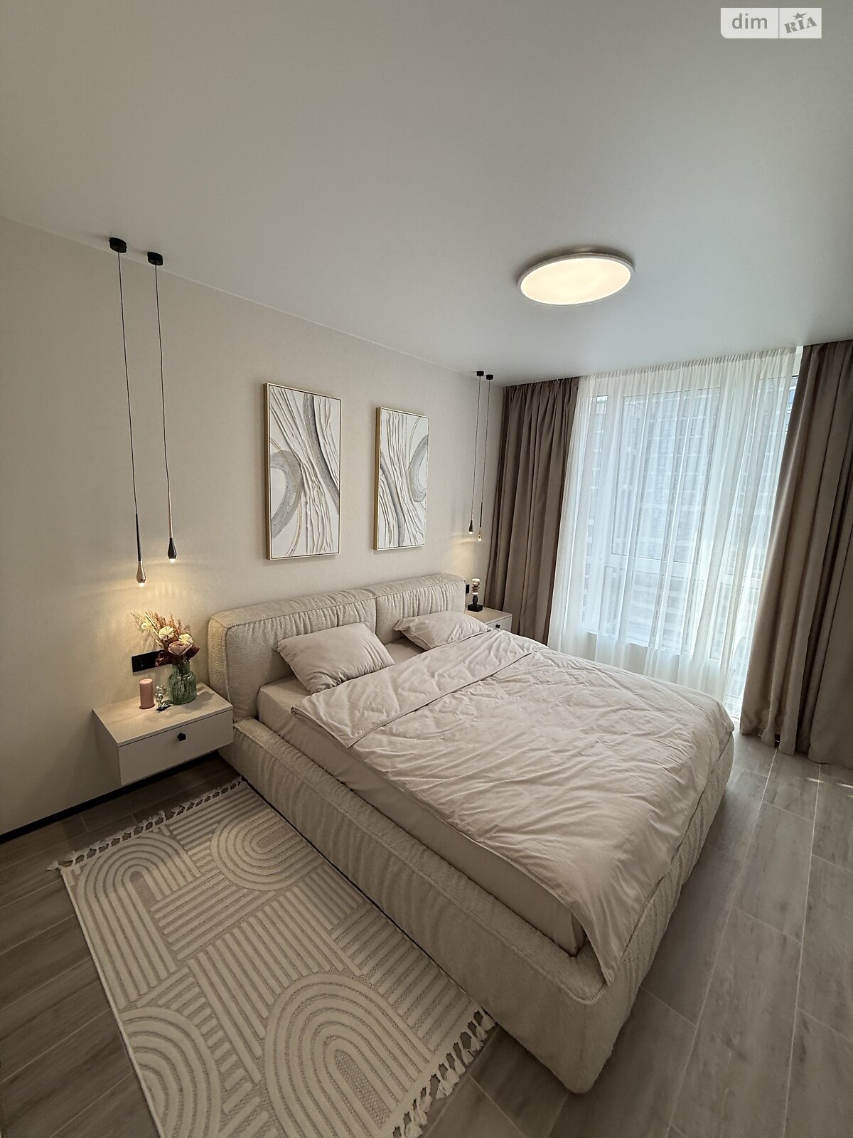 1-Bedroom Apartment in Varshavskyy Plus Complex with Modern Design