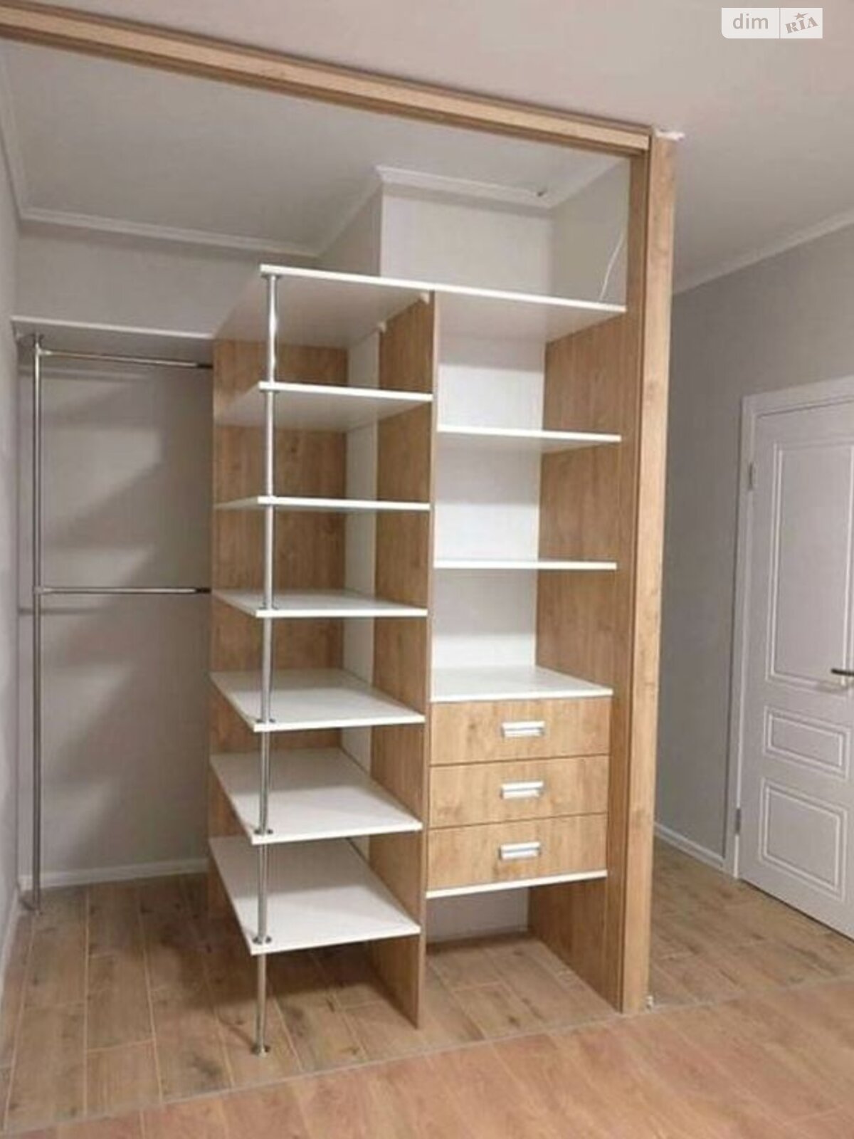 Stylish Apartment with Full Furnishing near Vasylkivska Station