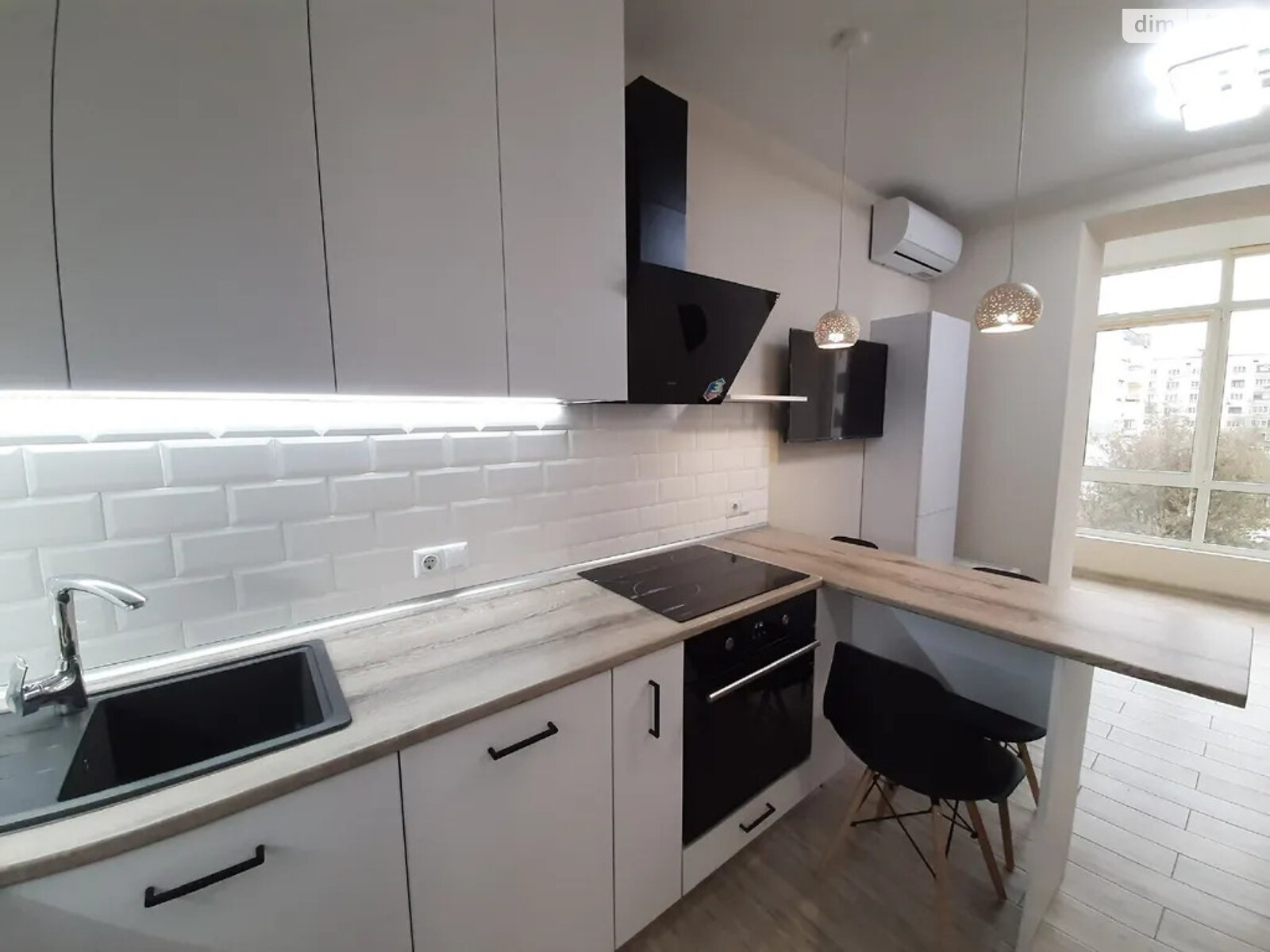 2-Room Apartment in Khmelnytskyi Residential Complex, Left Bank