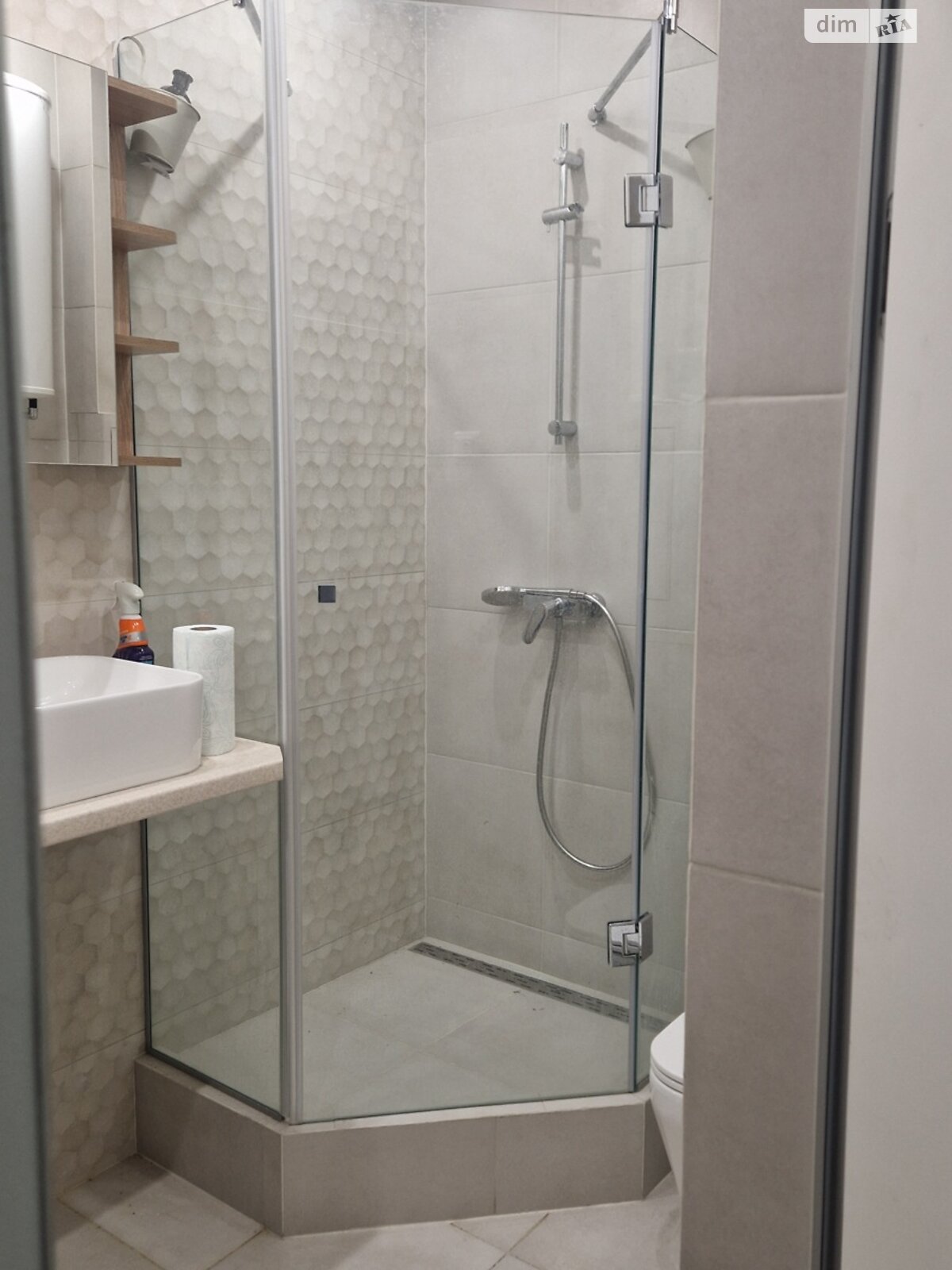 Spacious 1-Bedroom Apartment in Medovy Residential Complex