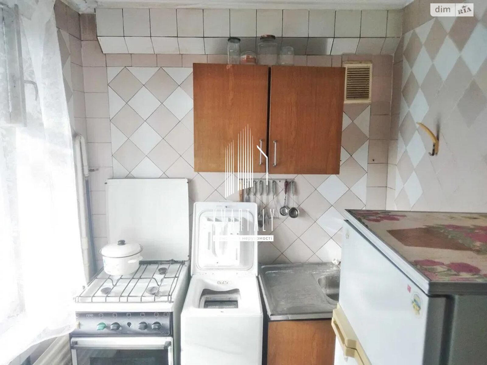 1-bedroom apartment on Polyarna Street, well-equipped and renovated