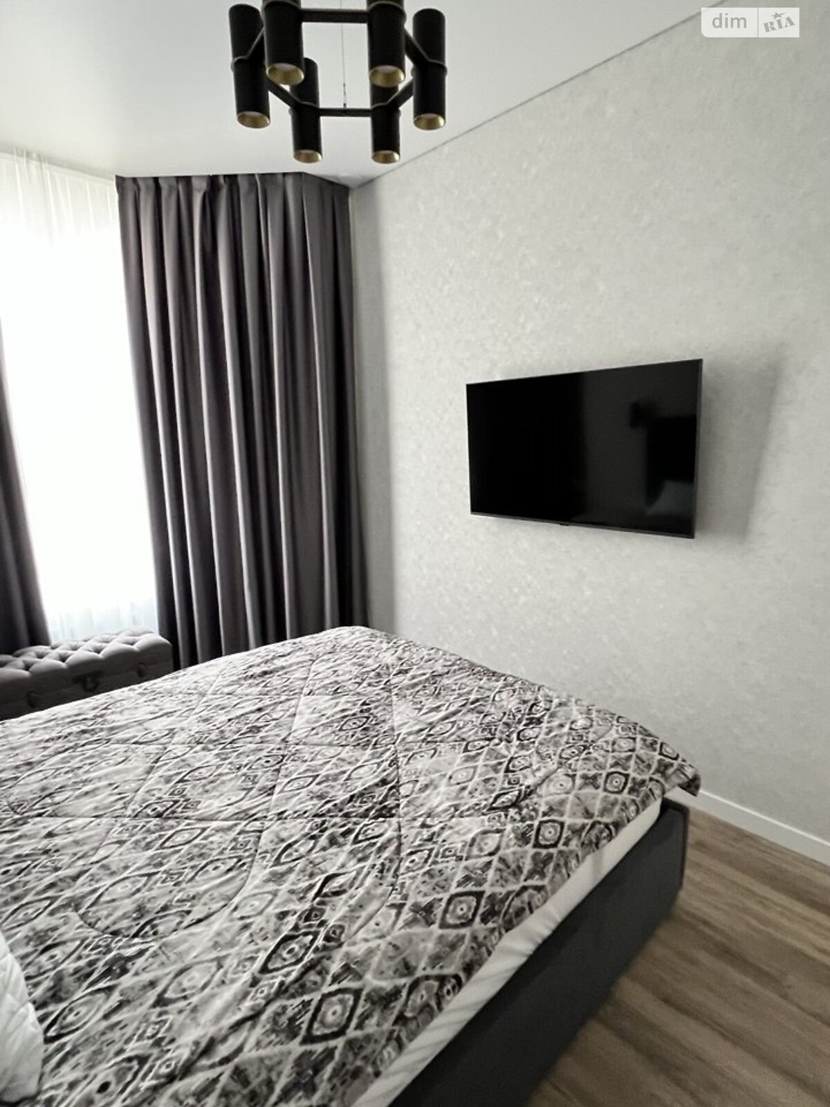 Studio Apartment with Bedroom in Avignon Residential Complex
