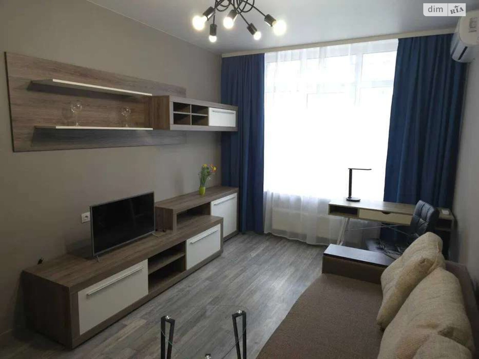 1-Bedroom Apartment in Misto Kvitiv Complex near Kyiv Center