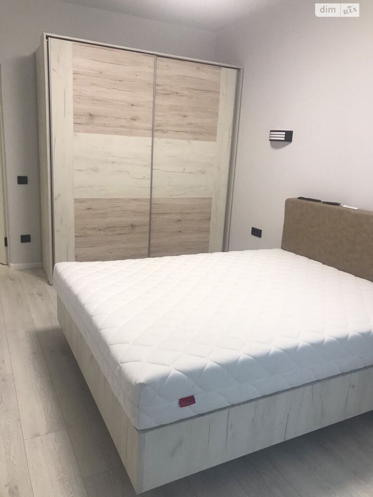 Modern One-Bedroom Apartment with Gas Heating on Striyska Street