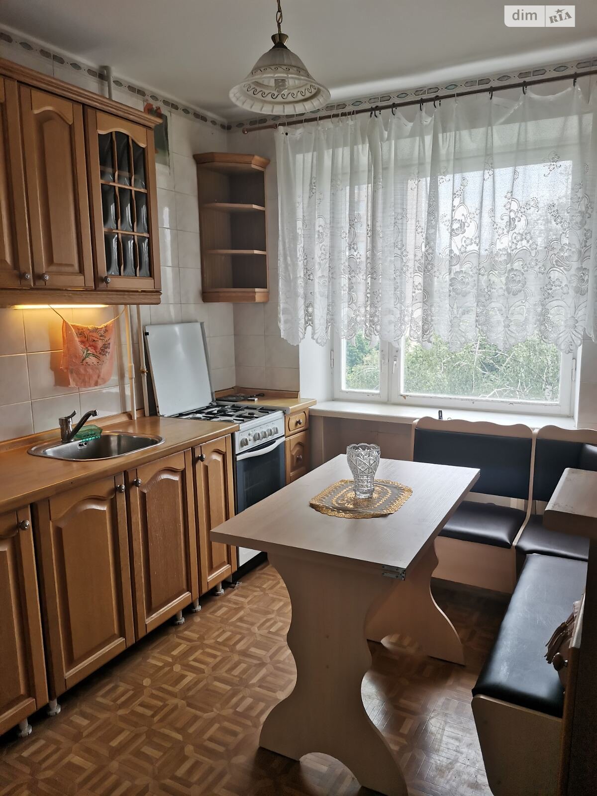 1-Bedroom Apartment on Avionkonstruktora Antonova, Spacious and Well-Equipped
