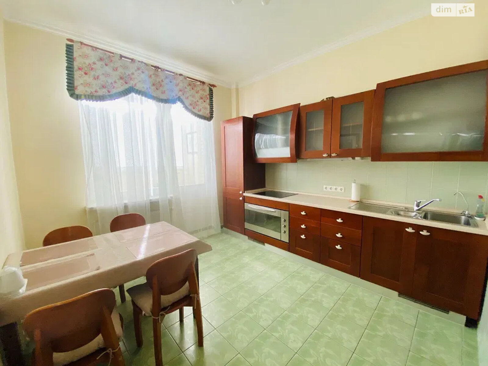 2-Room Apartment with Designer Renovation near City Center