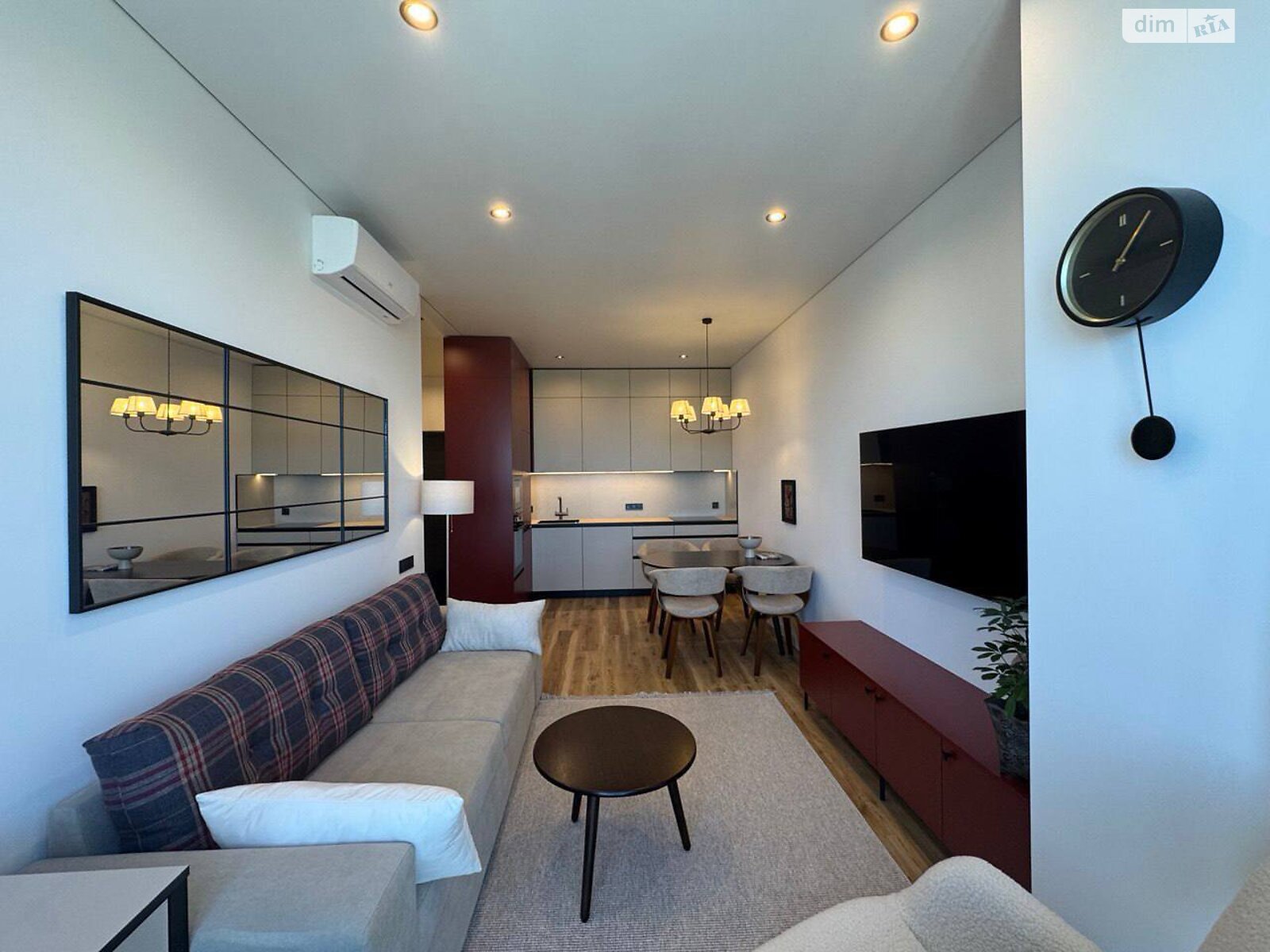 3-Room Business Class Apartment in Geneva Complex