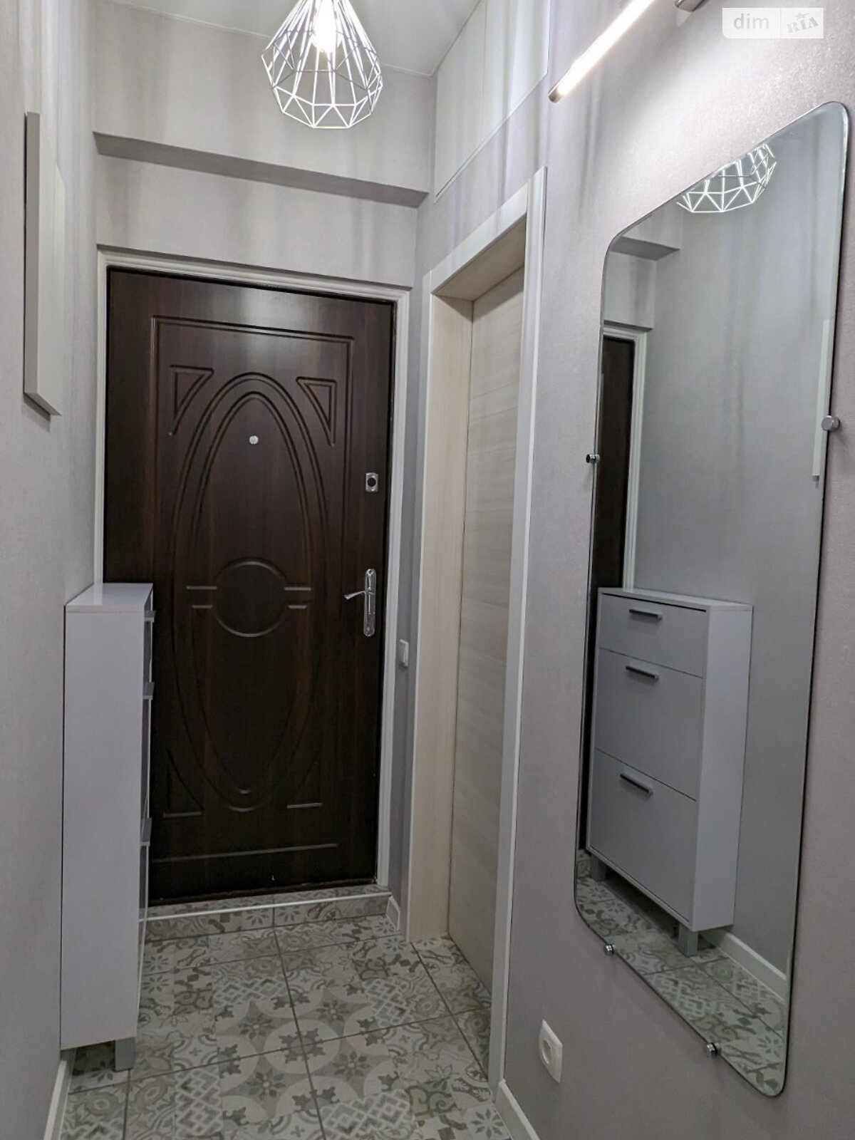 2-Room Apartment near Privoz Market, City Center, Fresh Renovation