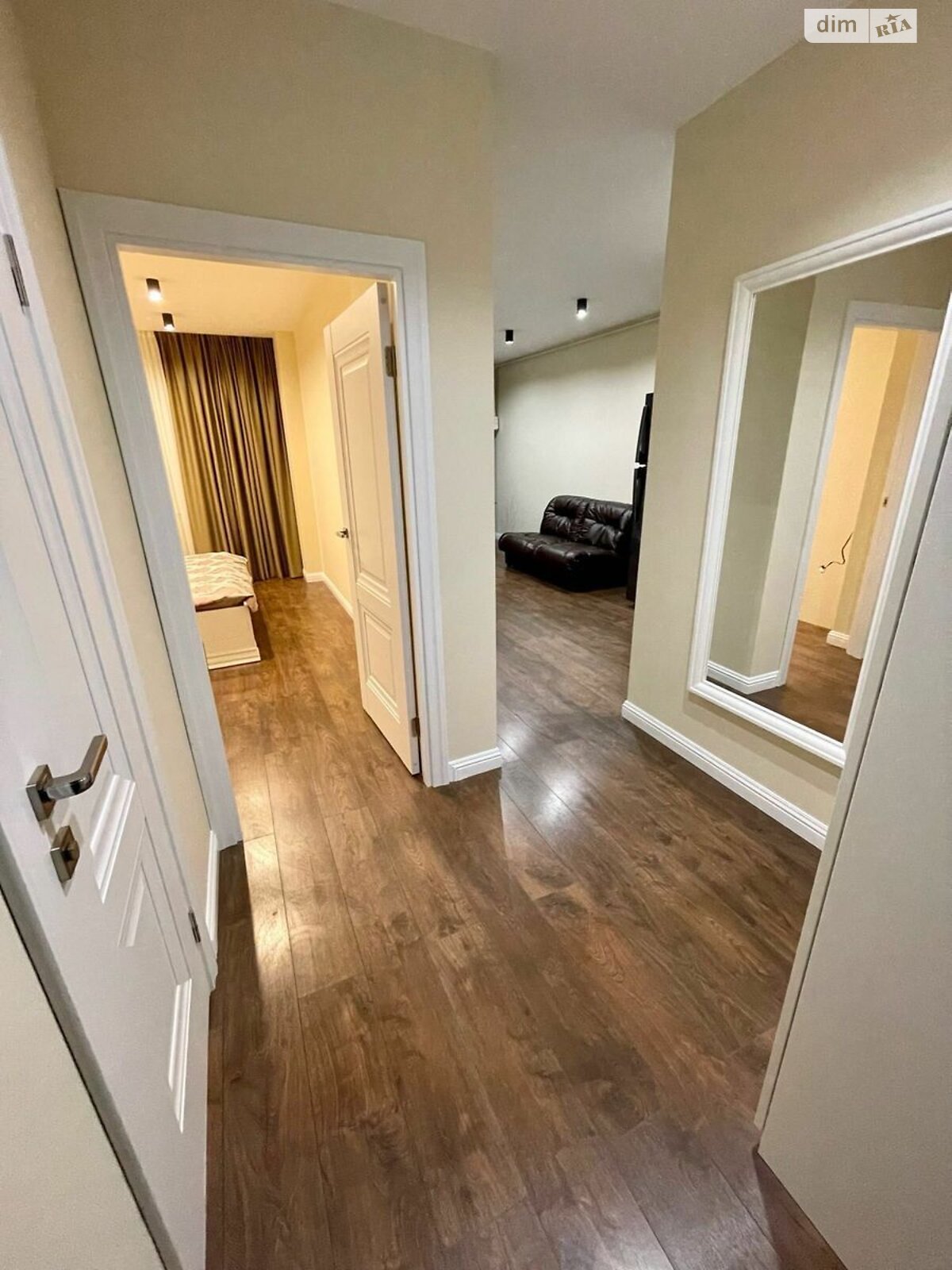 1-Bedroom Apartment in Frankivskyi District, Modern Renovation
