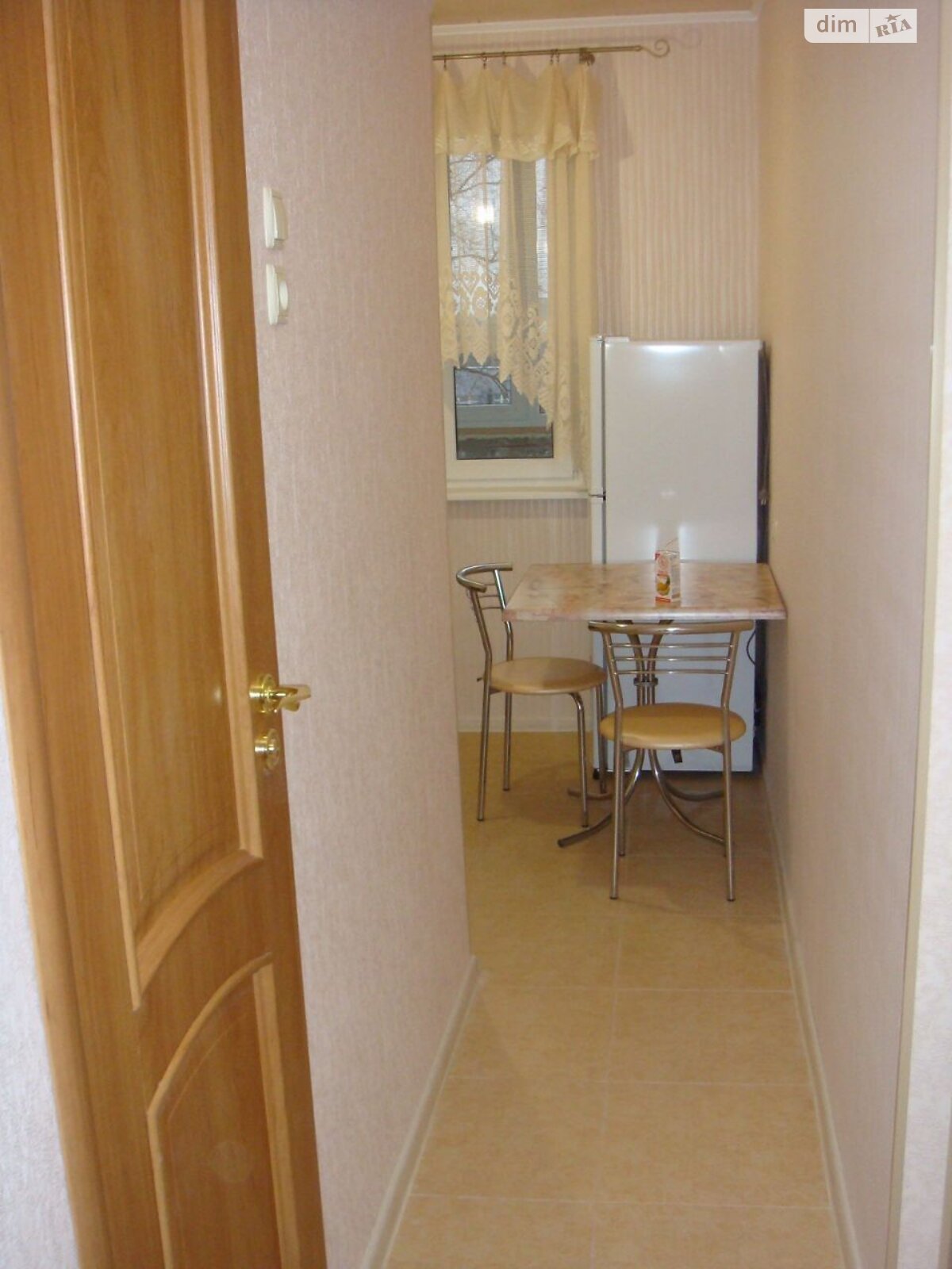 Cozy 1-bedroom apartment near Kyivska Metro Station