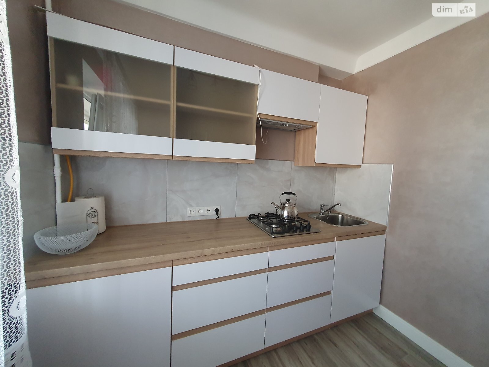 2-Room Apartment with New Renovation and Furnishings