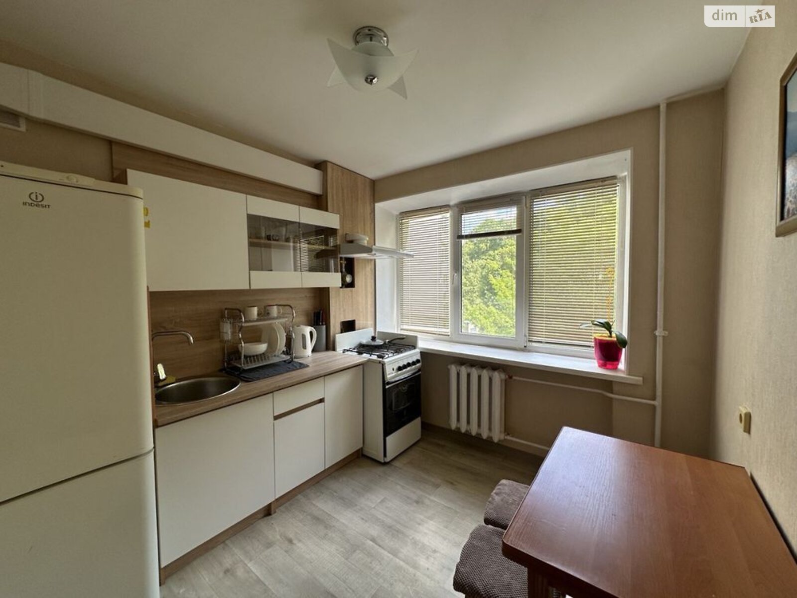 3-Room Fully Furnished Apartment with Separate Rooms and Good Infrastructure