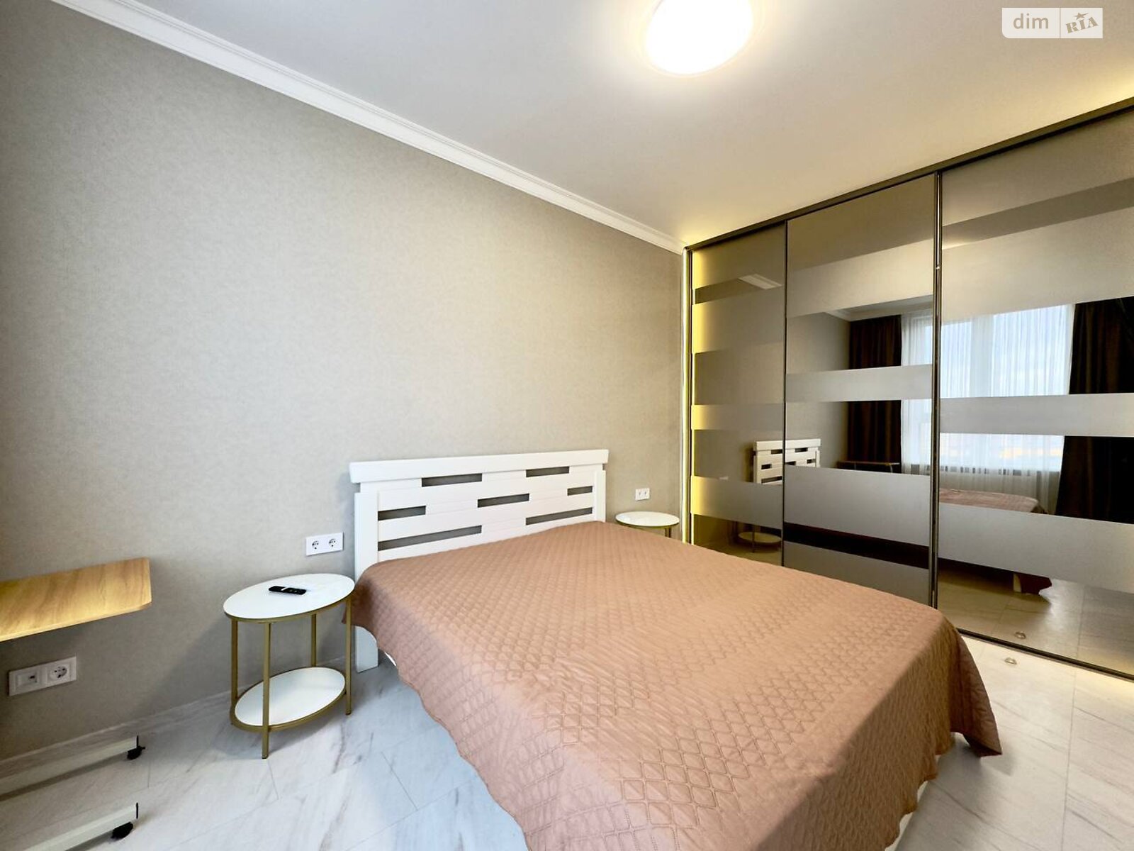 1-Bedroom Apartment in Avalon UP Complex with Balcony and City View