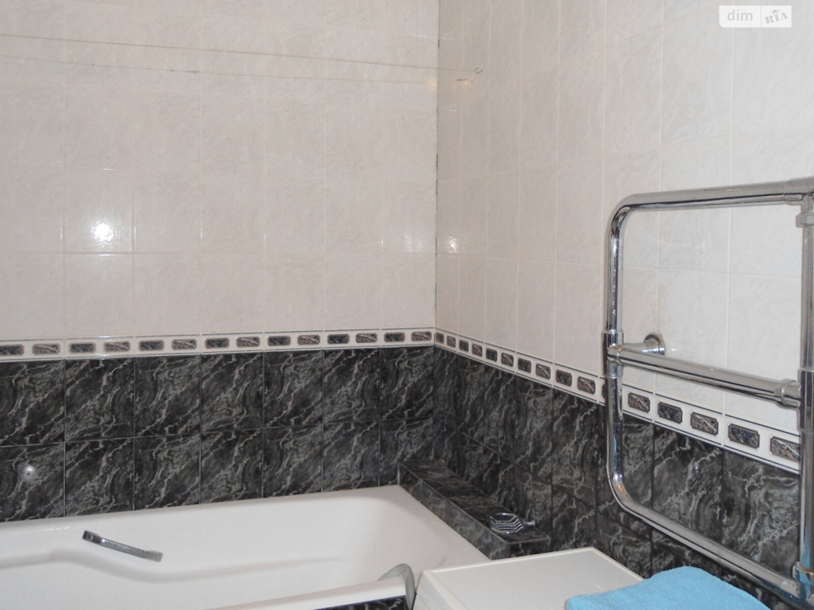 Spacious 2-bedroom apartment near Mariinsky Park