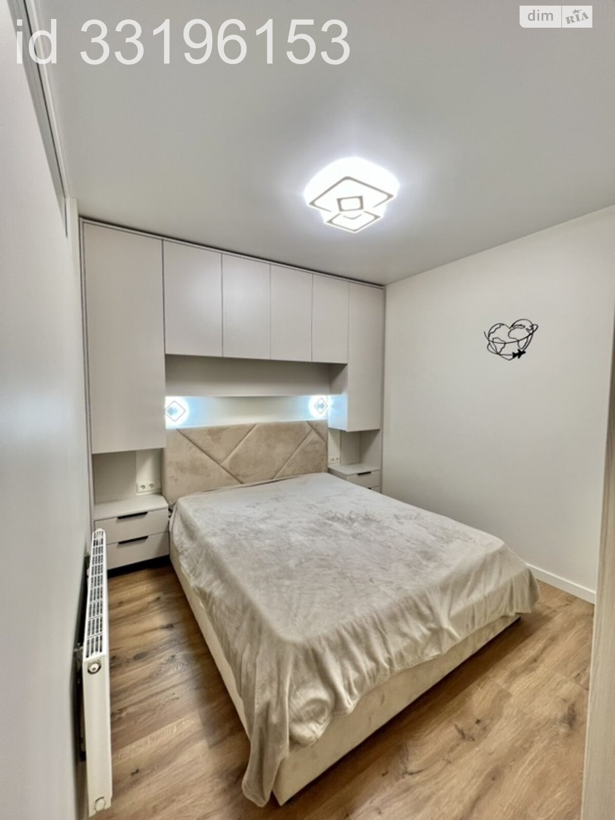 1-bedroom apartment near bus station with modern design