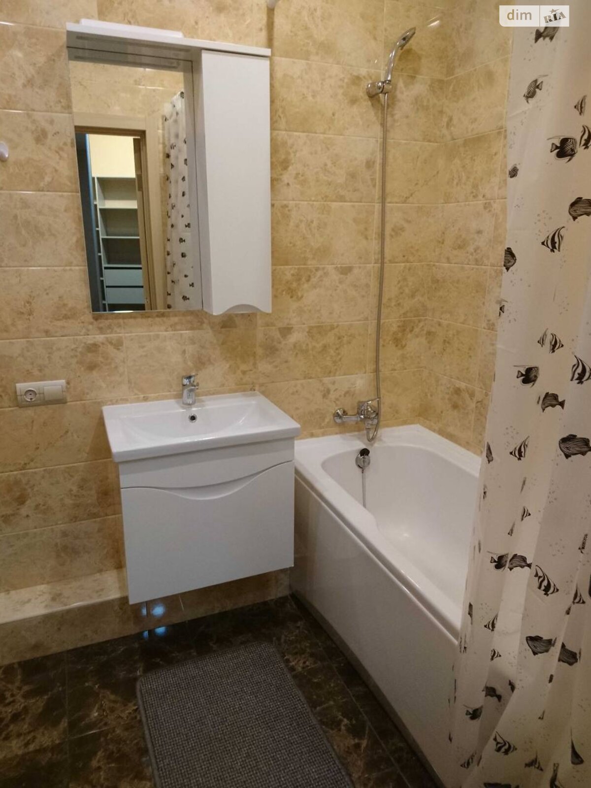 2-Room Apartment in Slavyanka, Central Location