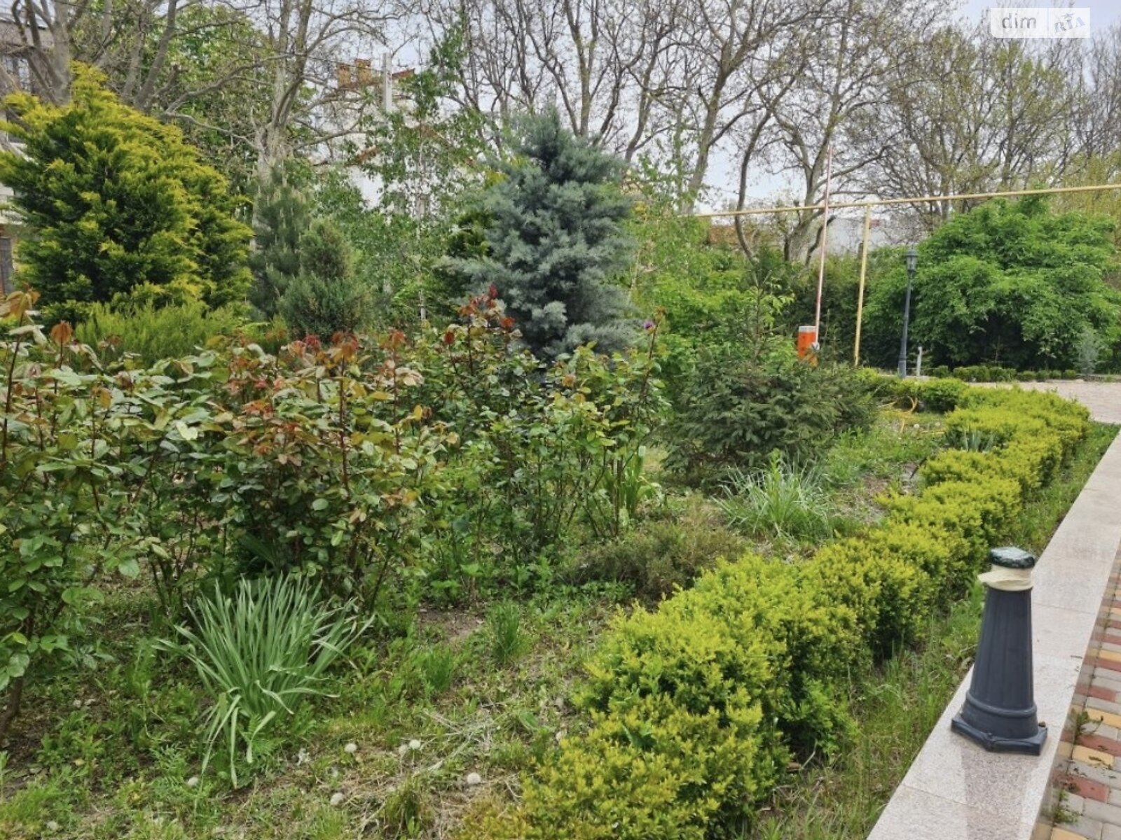 2-Room Studio Apartment with Sea Proximity and Garden