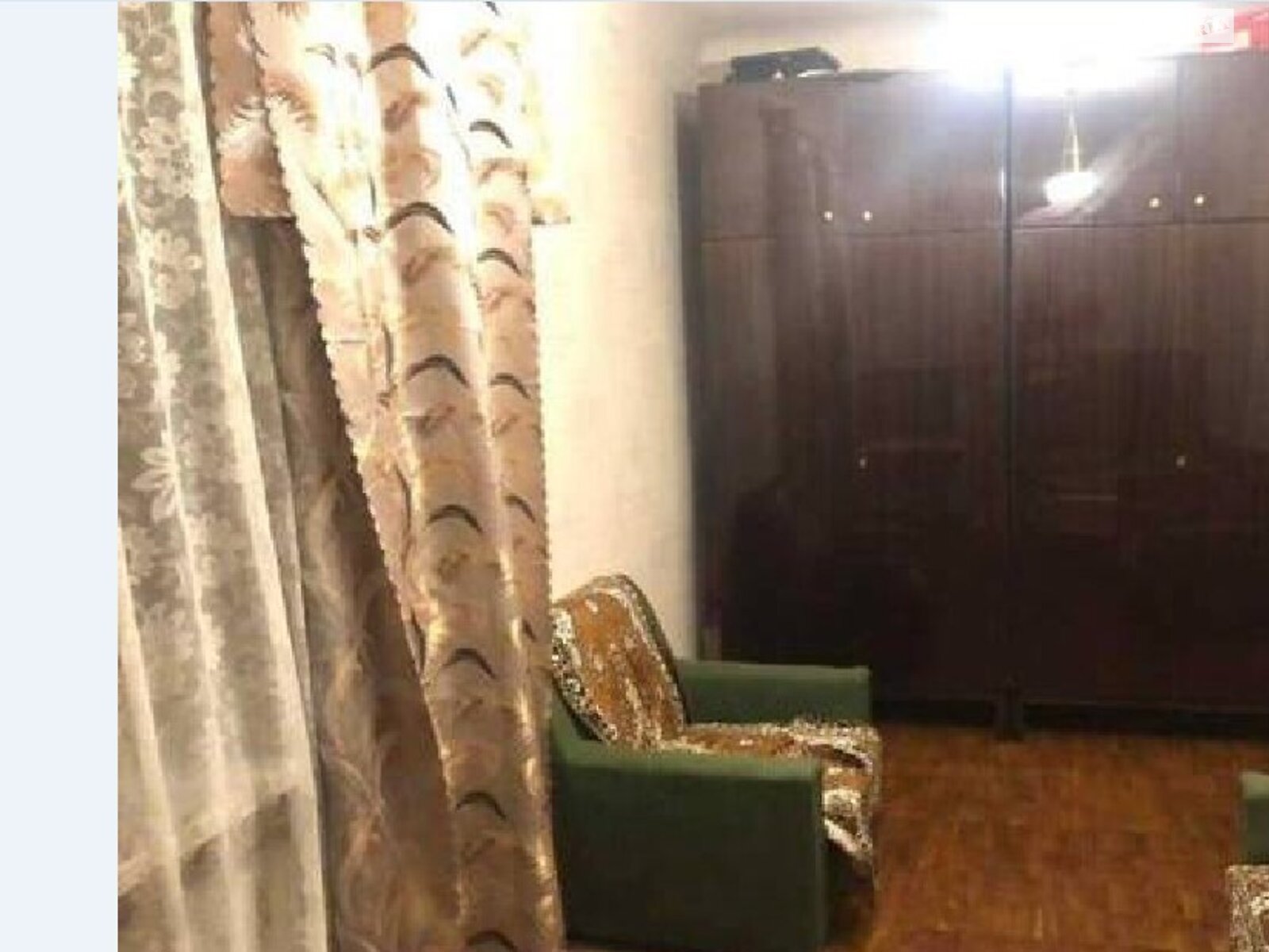 2-Room Apartment near University Metro with Balcony