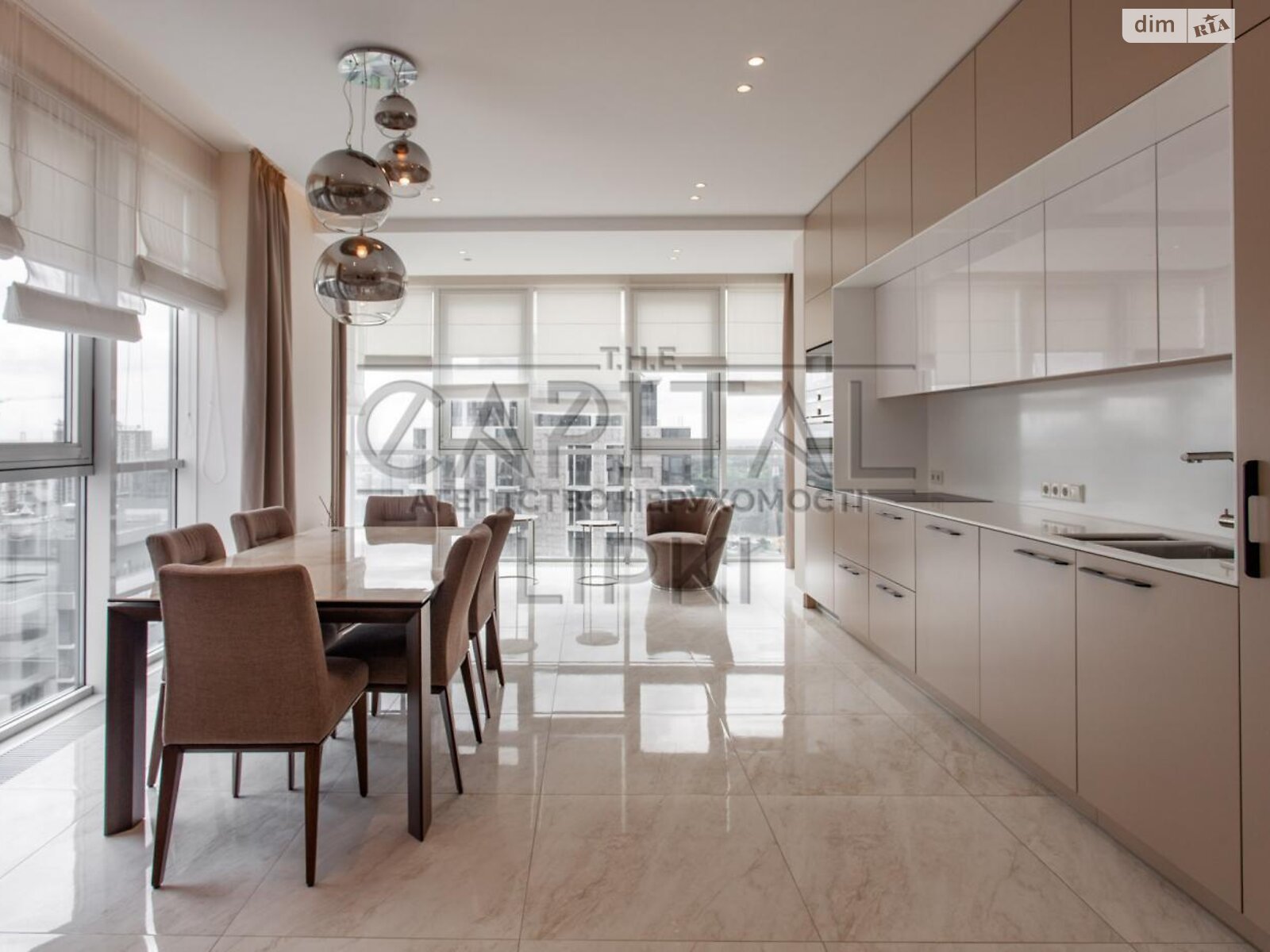 Stylish Spacious Apartment in Dragomirova Street, Novopecherskie Lipki Complex