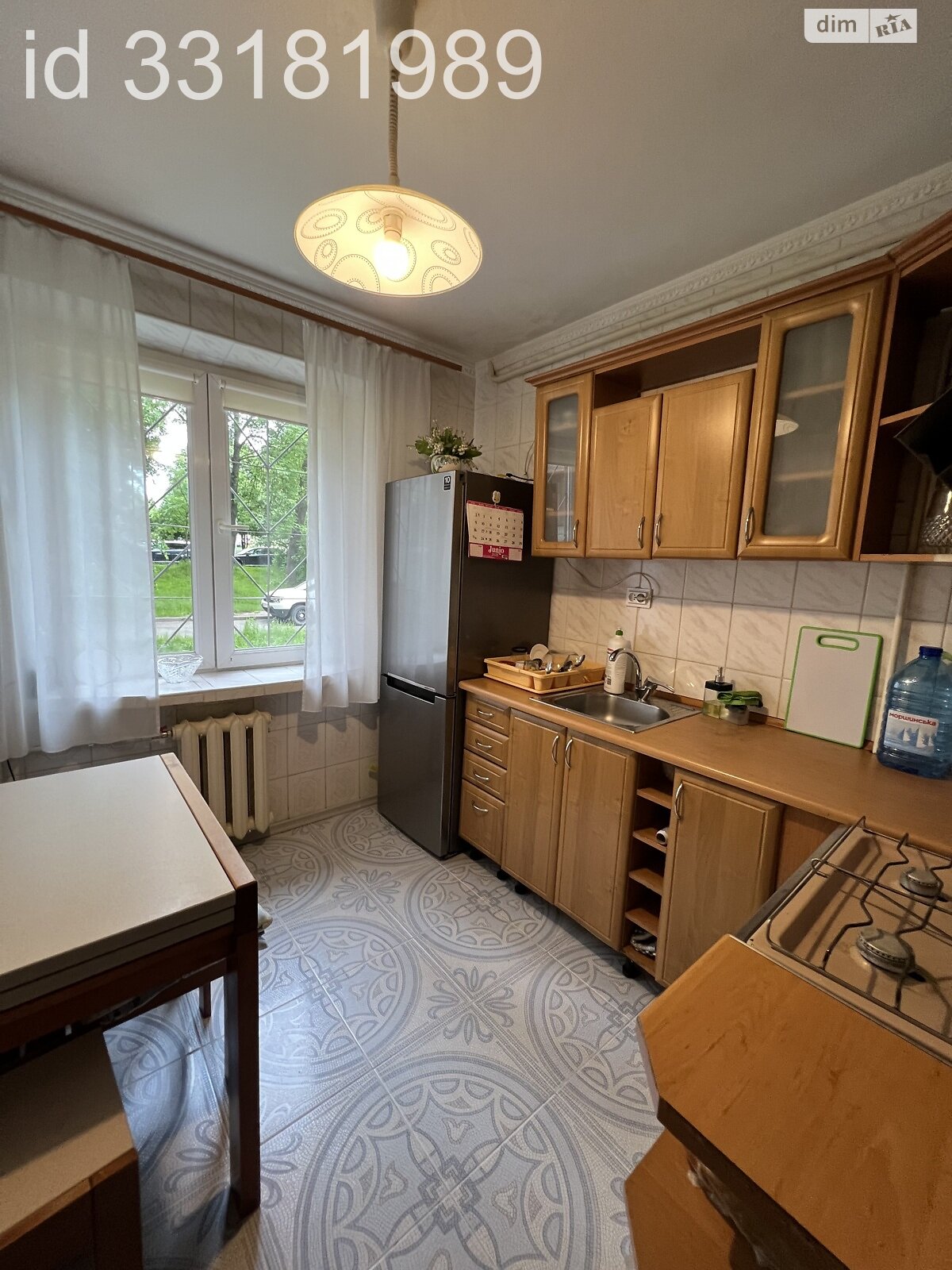 2-room apartment on Hotkevycha Street, 1st floor, 50 sq m, with loggia