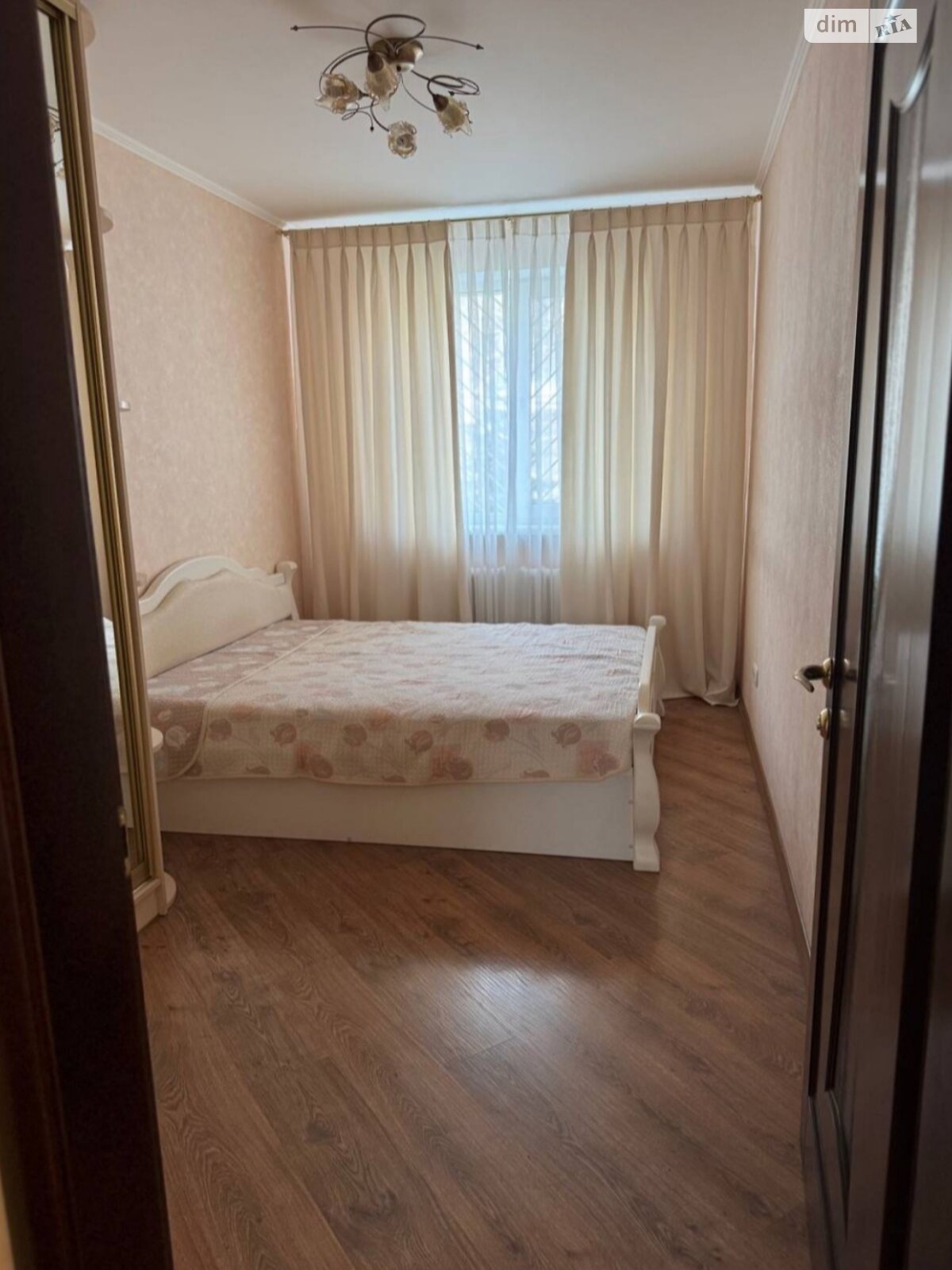 Comfortable Two-Bedroom Apartment with Separate Rooms and Balcony