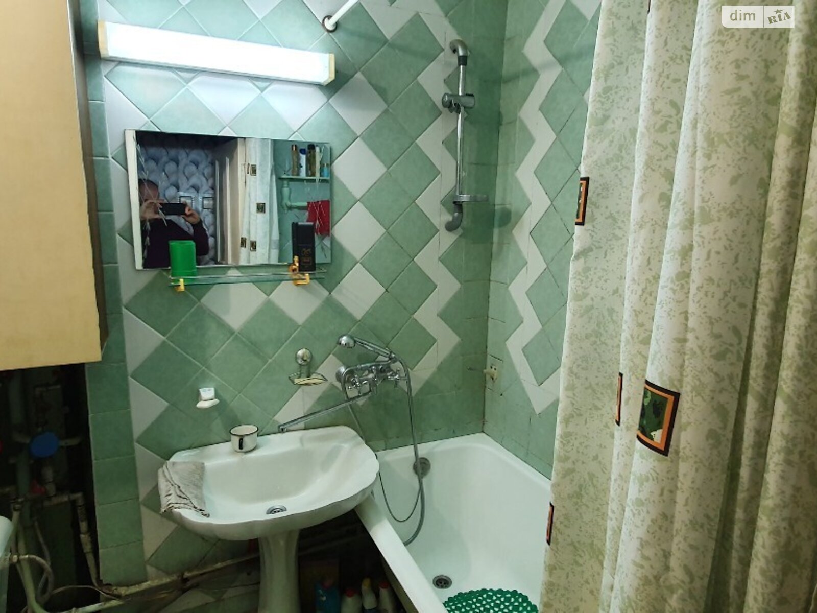 3-Room Apartment in Kurenivka, Popova Street, Obolonsky District