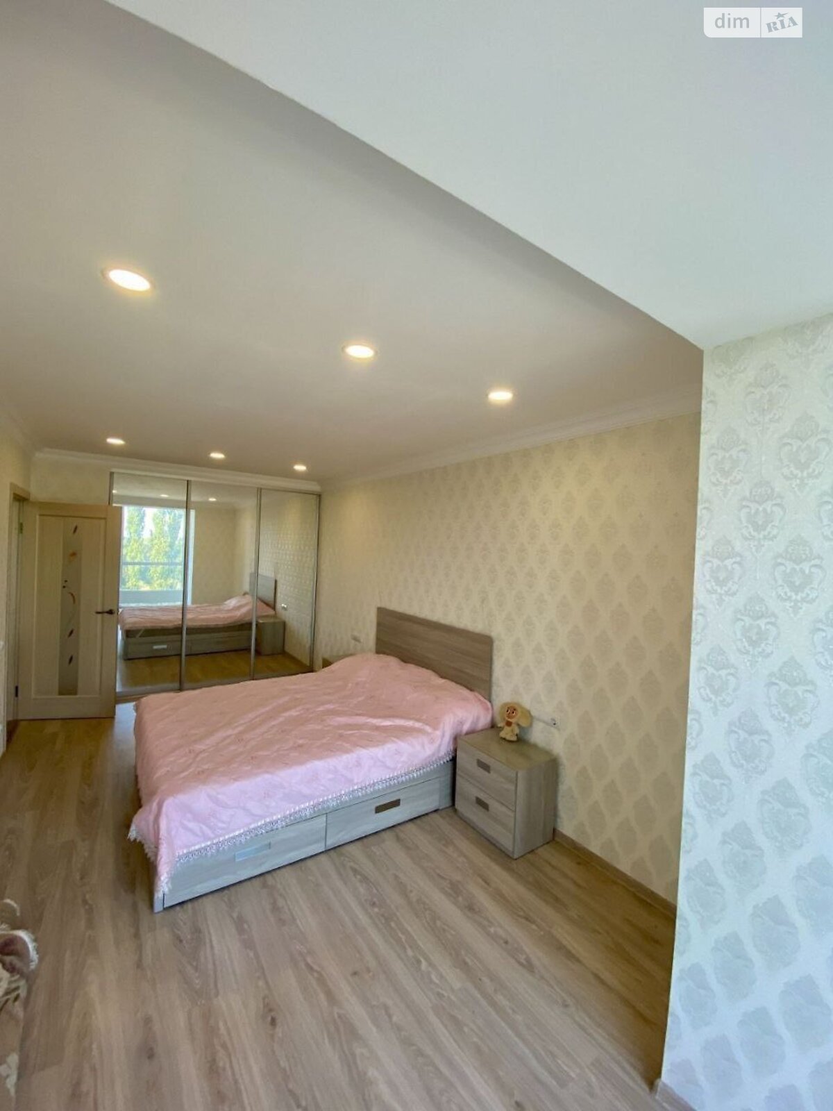 2-Bedroom Business-Class Apartment in Atmosfera Complex