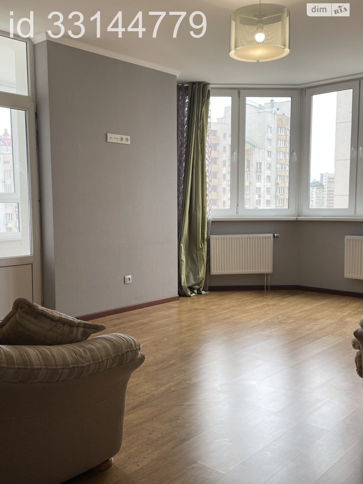 Spacious 80 sq.m. apartment near Osokорки metro, fully furnished
