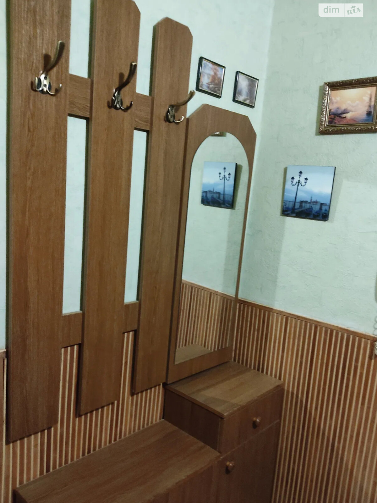 1-bedroom apartment near Svyatoshin metro, quiet area