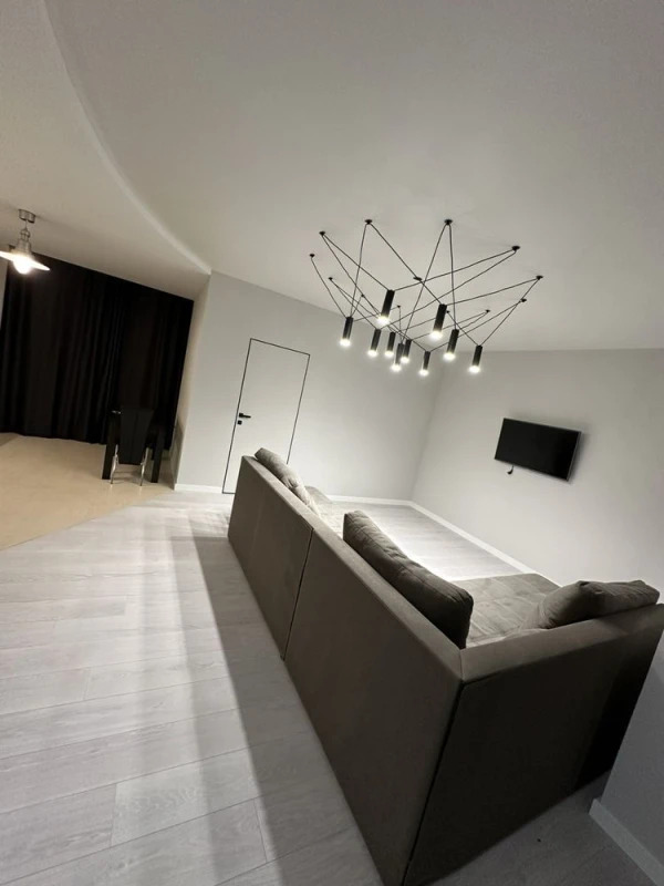 2-Room Apartment in Molodezhny Complex, Alekseevka