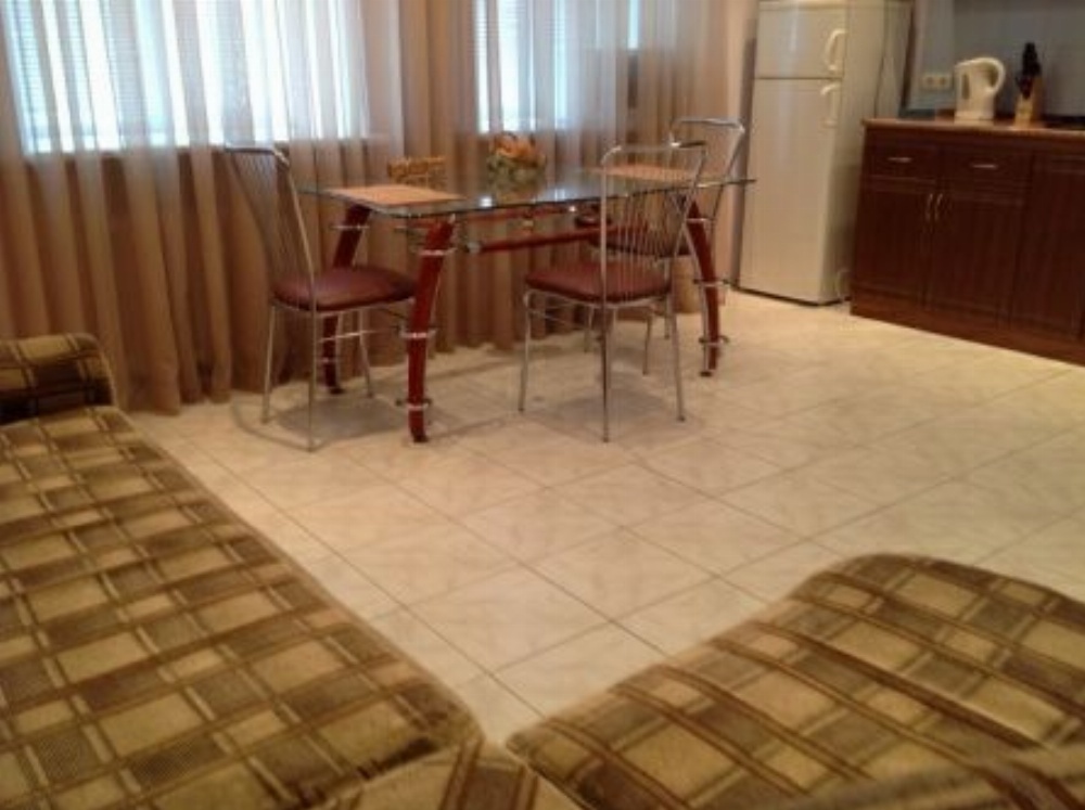 3-room apartment with separate rooms, lift, renovation
