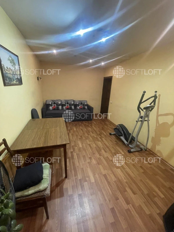 2-Room Apartment on Yuvileynyi Avenue, Saltivka District