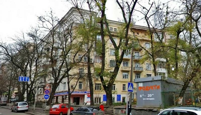 Spacious 4-room apartment near Golden Gate metro station
