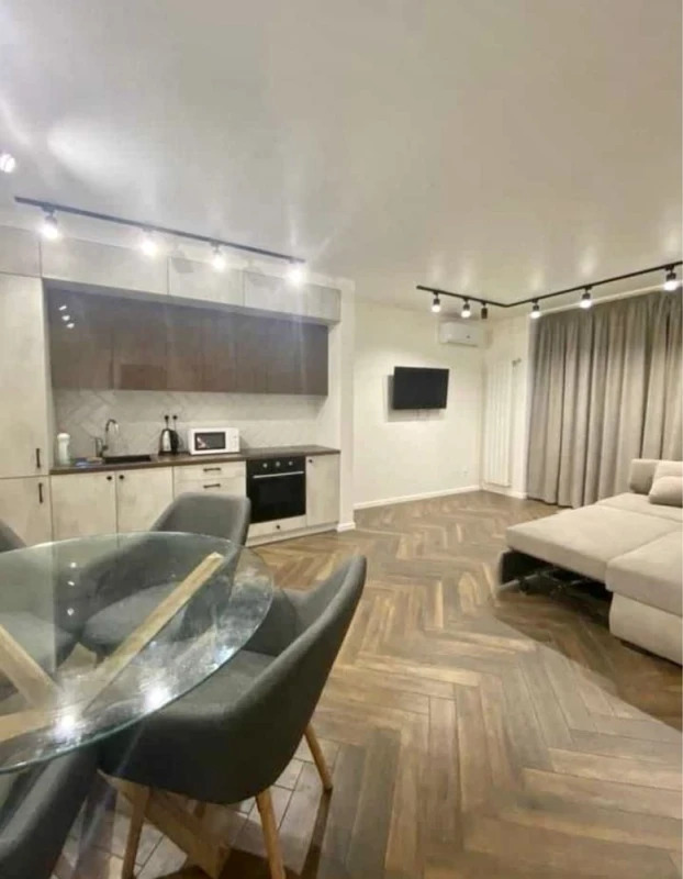 1-Bedroom Business Class Apartment with Modern Design