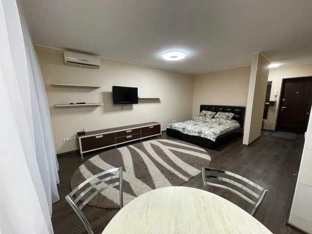 1-Room Apartment on Nauky Avenue, Fully Renovated Studio