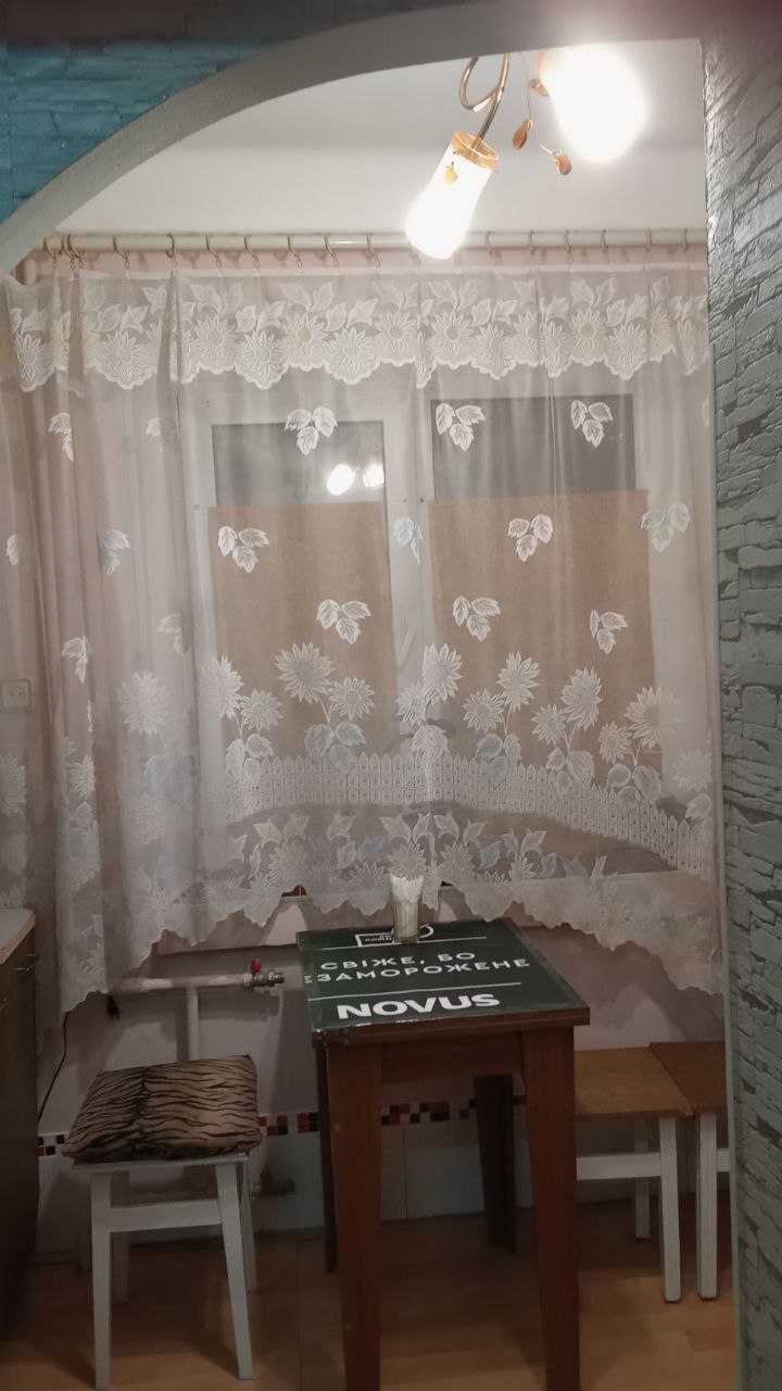 1-Room Apartment in Obolon, Priortka, Dubrovitska Street